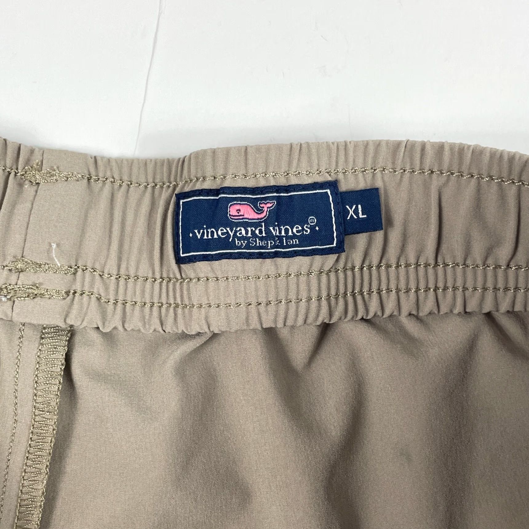 Vineyard Vines Vineyard Vines Shorts Men XL Beige Athletic Running Workout Gym Stretch Size US 28 / EU 44 - 7 Thumbnail