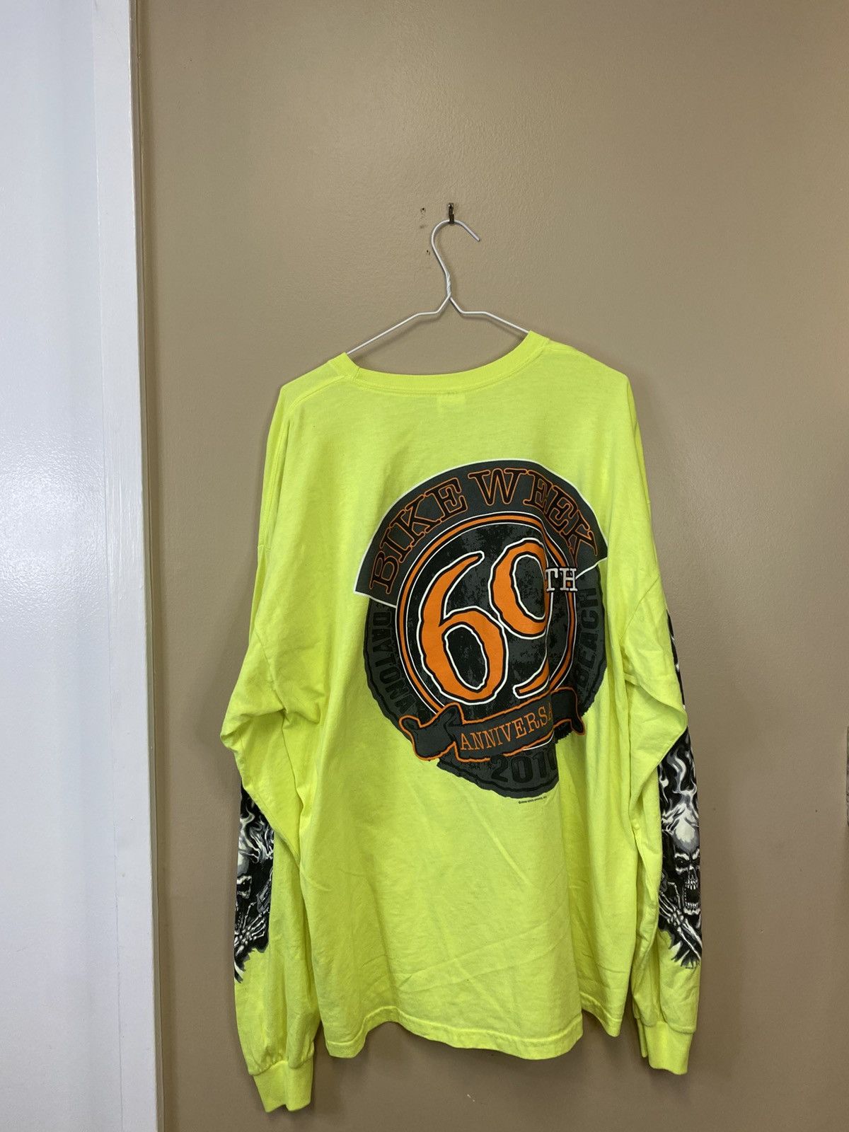 Gildan 2010 Daytona Beach 69th Bike Week Anniversary Size US XXL / EU 58 / 5 - 2 Thumbnail