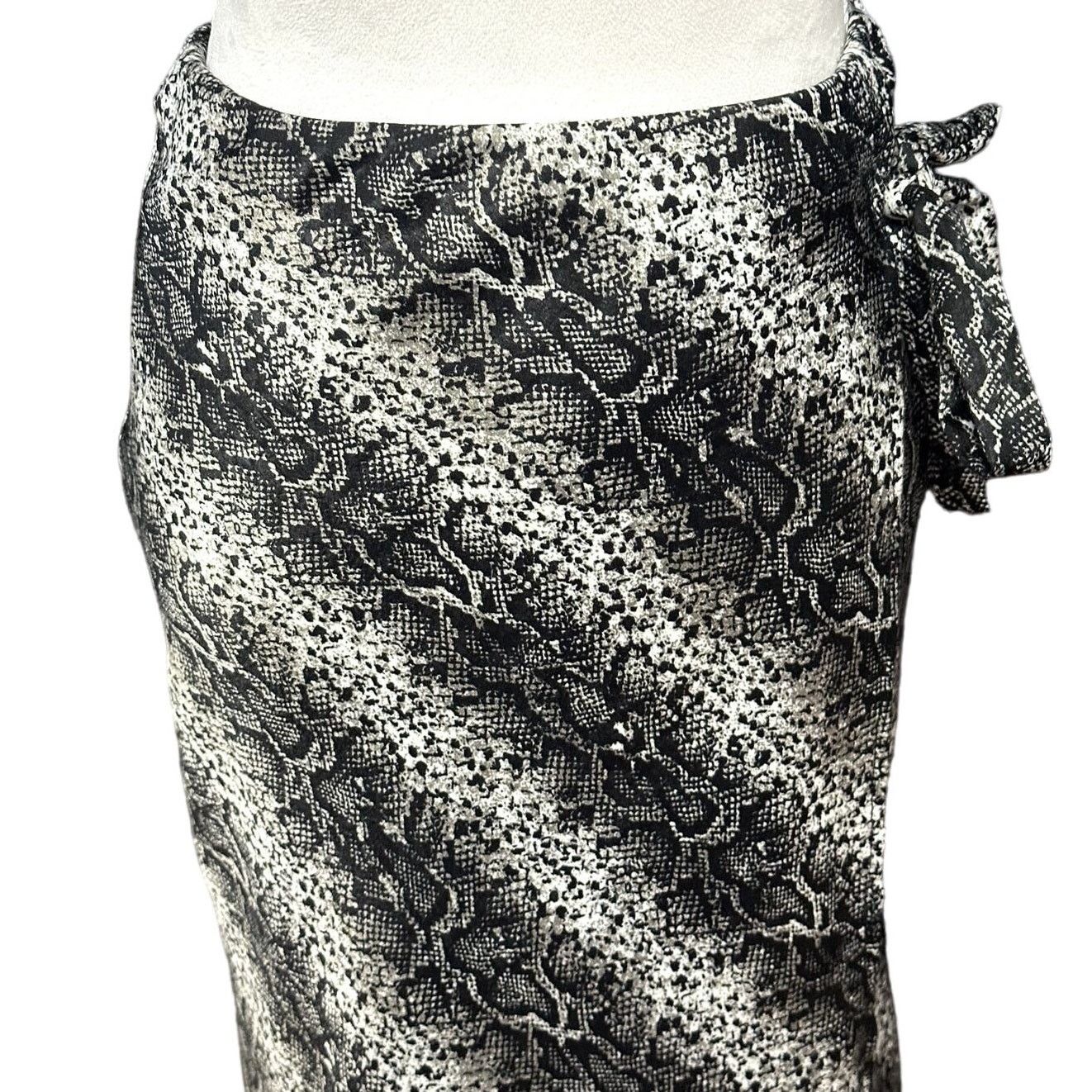Other Forgotten Grace BlackWhite Snake Print Faux Wrap Skirt S NWT Size 28" / US 6 / IT 42 - 2 Thumbnail