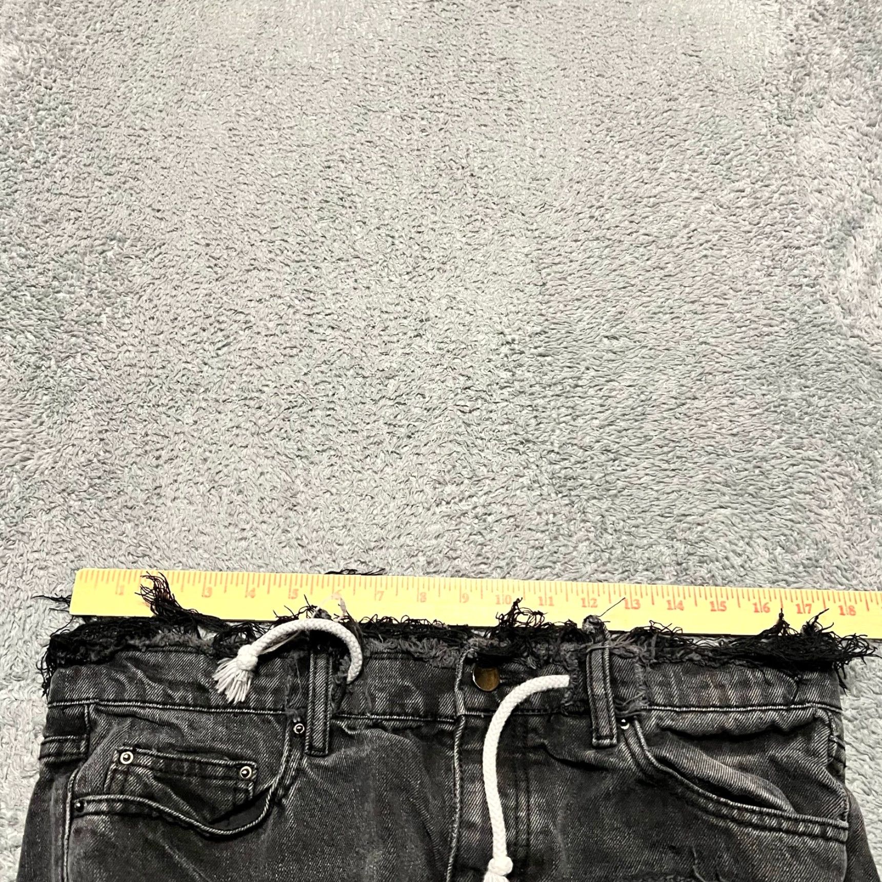 MNML MNML Jeans Mens 33 Black Distressed Slim Rope Drawstring Button Fly 34x32.5 Inseam 32 Mens Size US 33 - 6 Thumbnail