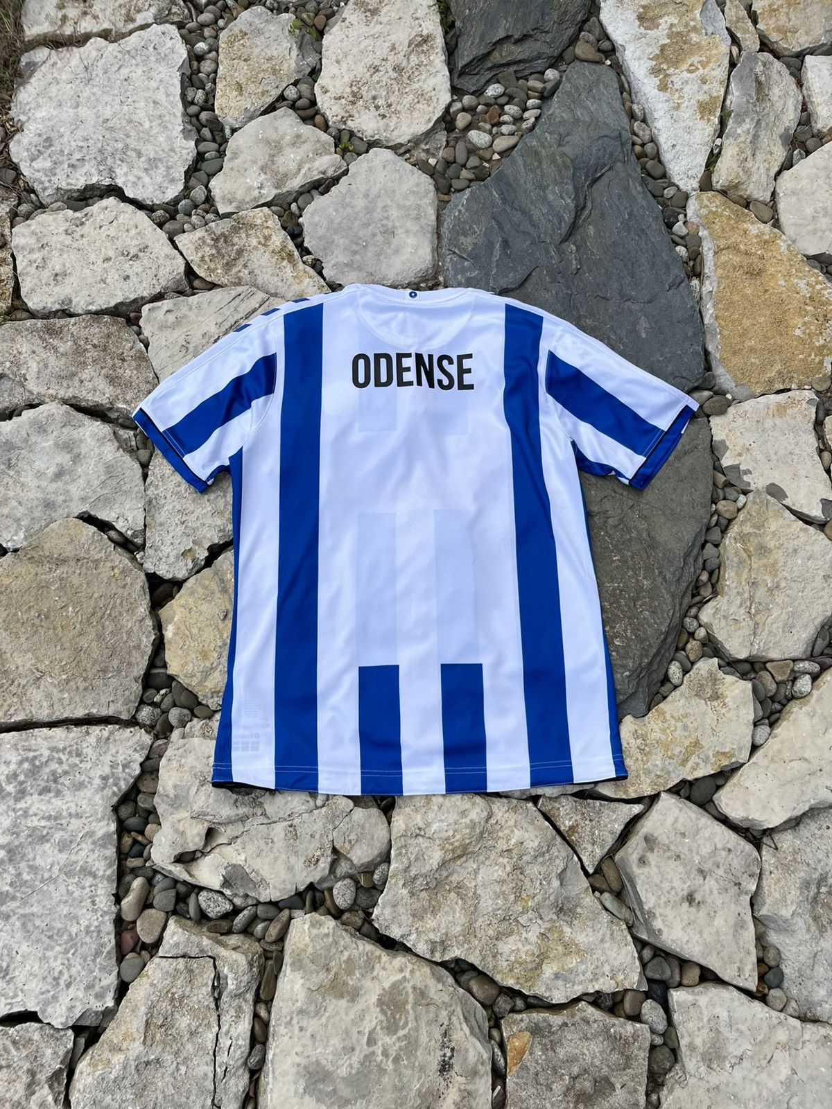 Hummel Hummel soccer jersey Odense 2018 Denmark striped tee Albani Size US L / EU 52-54 / 3 - 2 Thumbnail