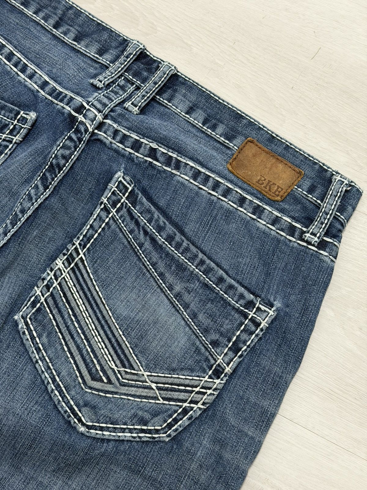 BKE Y2K BKE Tyler Jeans Size 34R Relaxed Washed Distressed Denim Size US 34 / EU 50 - 4 Thumbnail