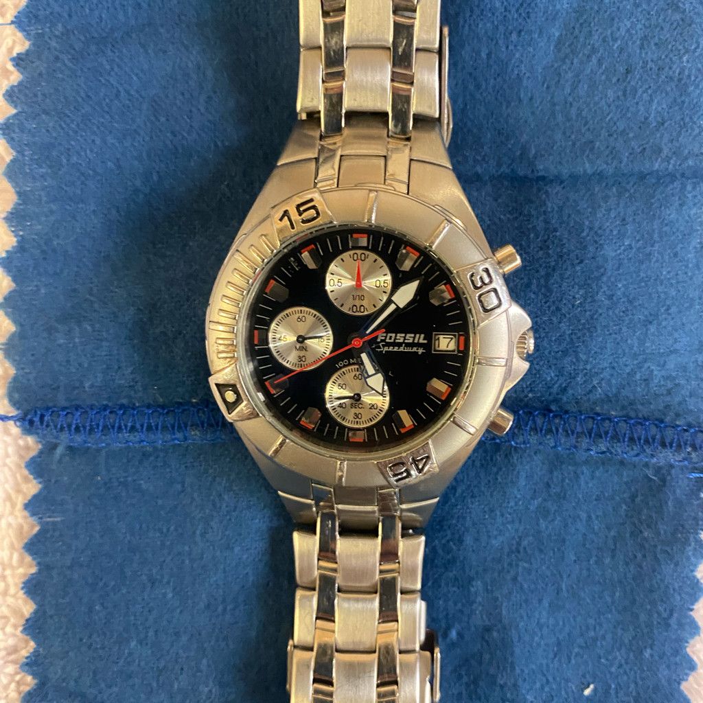 Fossil Fossil Chronograph Silvertone Watch! Size ONE SIZE - 1 Thumbnail