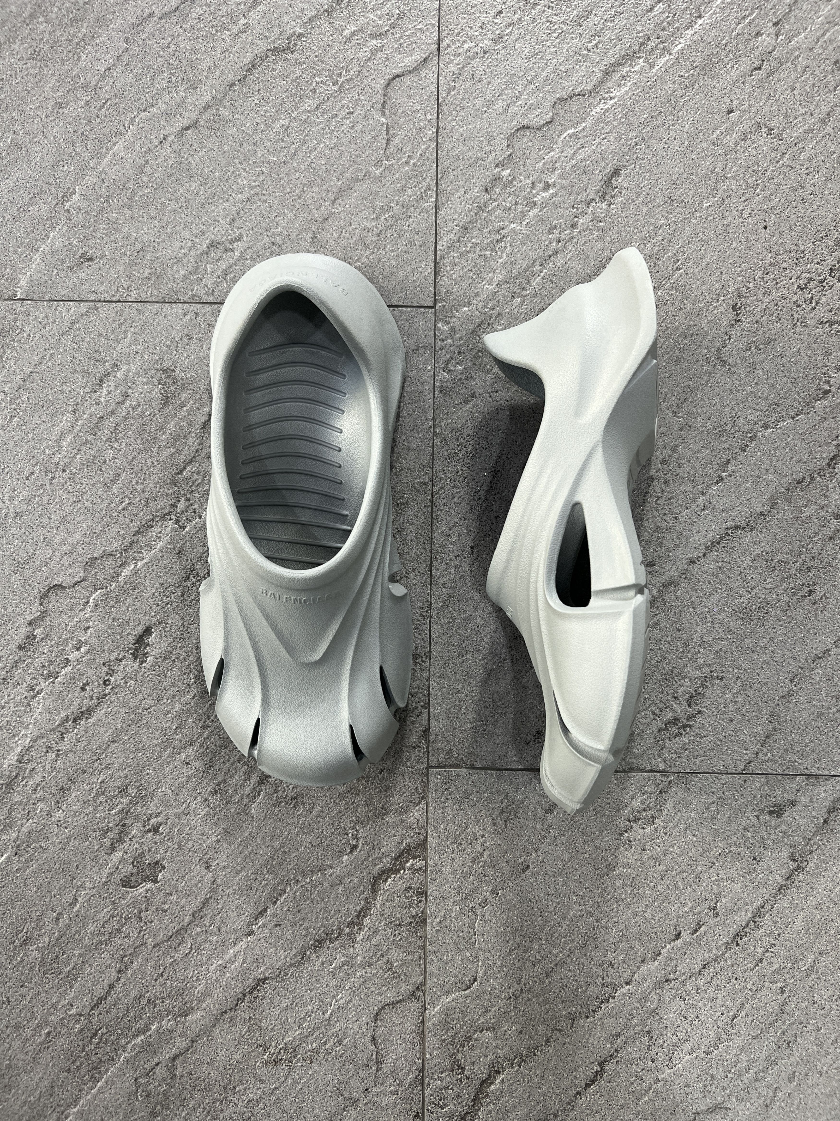 Balenciaga Balenciaga Mold Closed Grey EU43 New w/ Box Size US 10 / EU 43 - 1 Thumbnail