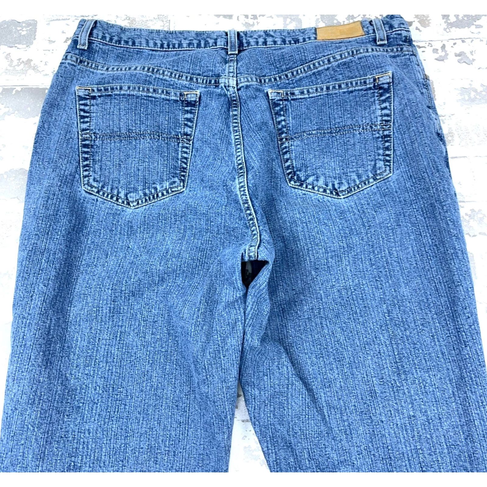 Tommy Hilfiger VINTAGE Tommy Hilfiger Jeans Women 16 Boot Cut Med Wash Denim Pants Ladies Y2K 90s Hipster Classic Mens Womens Size 38" / US 16 / IT 52 - 3 Thumbnail