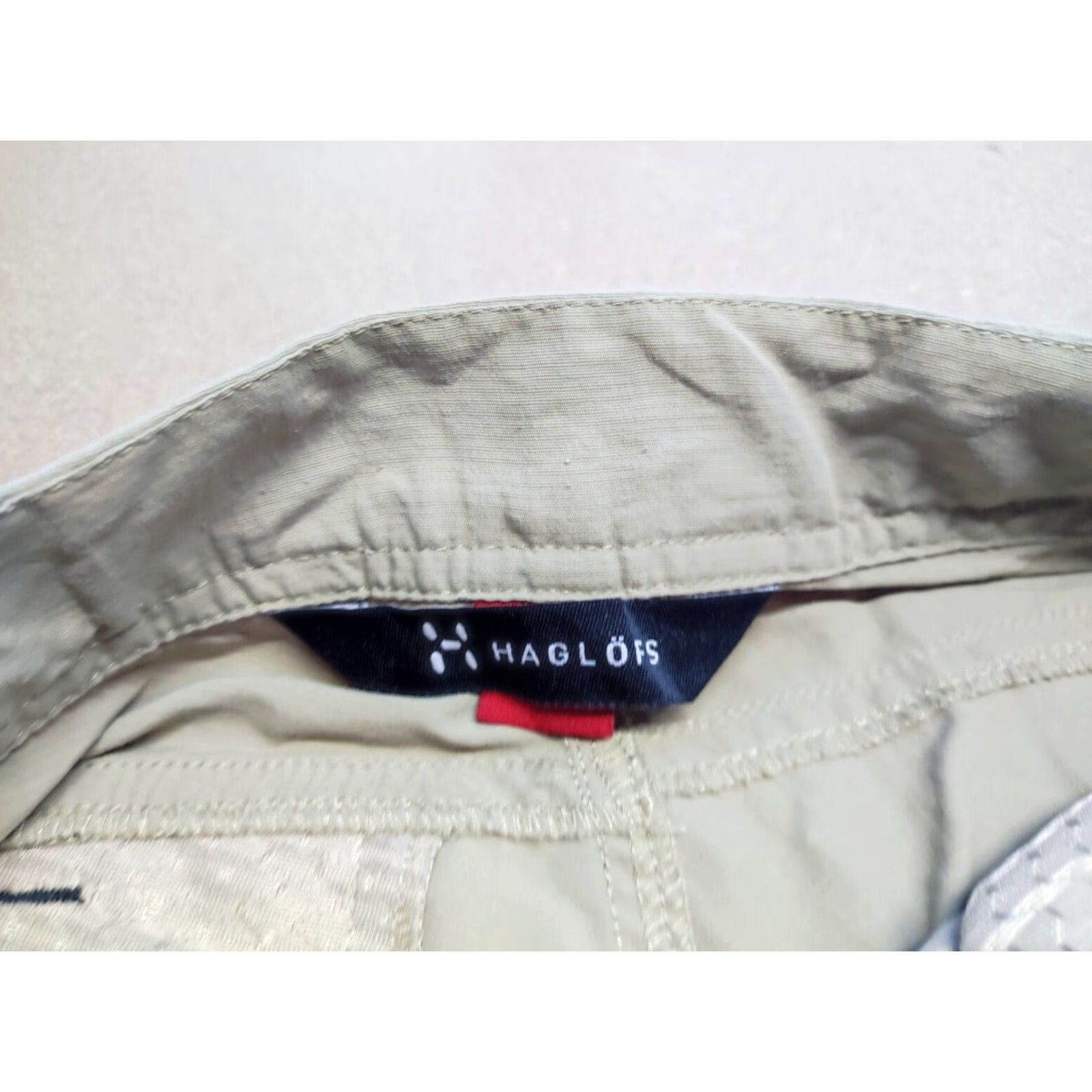 Vintage Haglofs Hiking Shorts Womens Size 36 Outdoor Beige Pockets Belted Ladies Size 25" / US 0 / IT 36 - 3 Thumbnail
