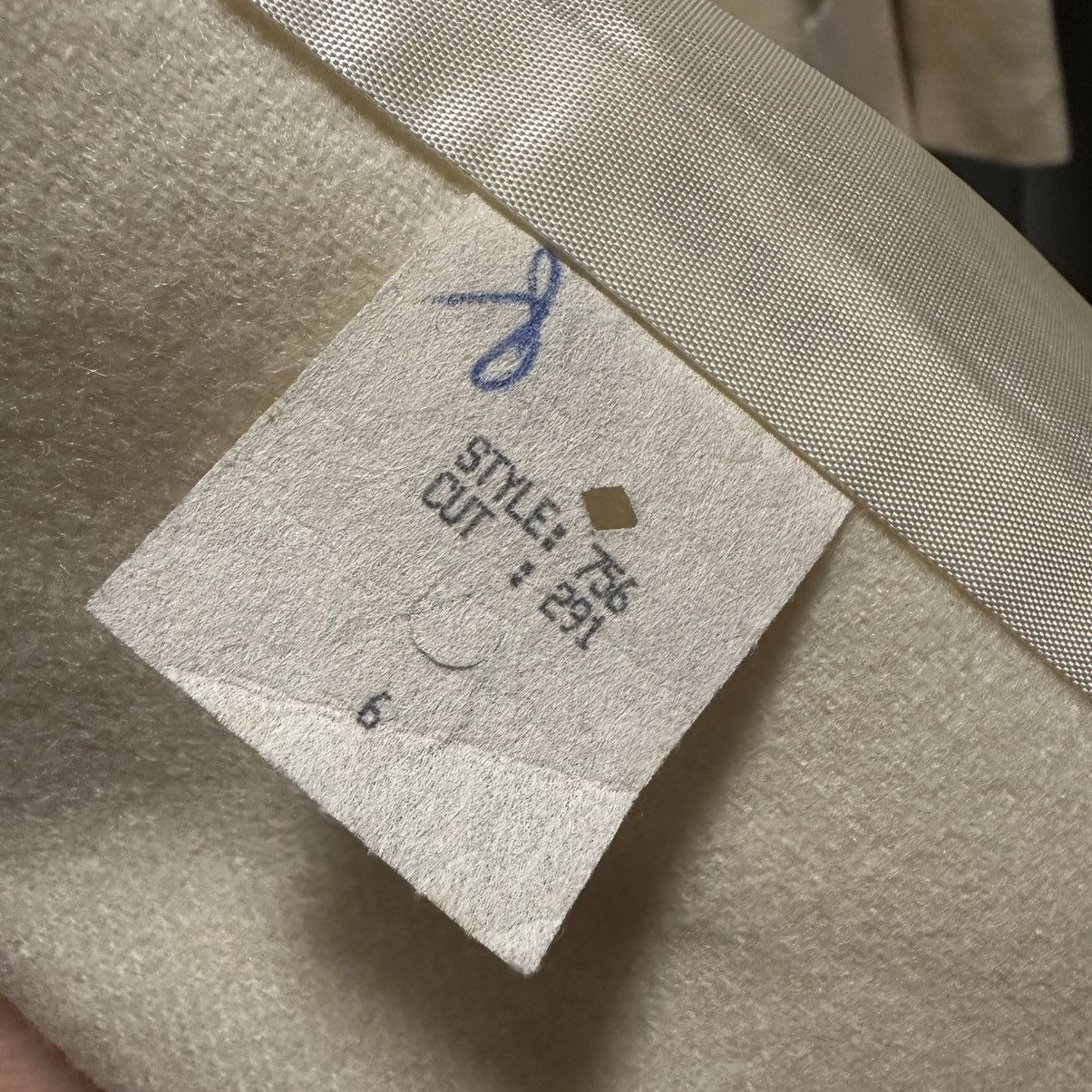 Other Dumas Vintage 1980's Ivory 100% Wool Blazer Women's Size 6 Size M / US 6-8 / IT 42-44 - 4 Thumbnail