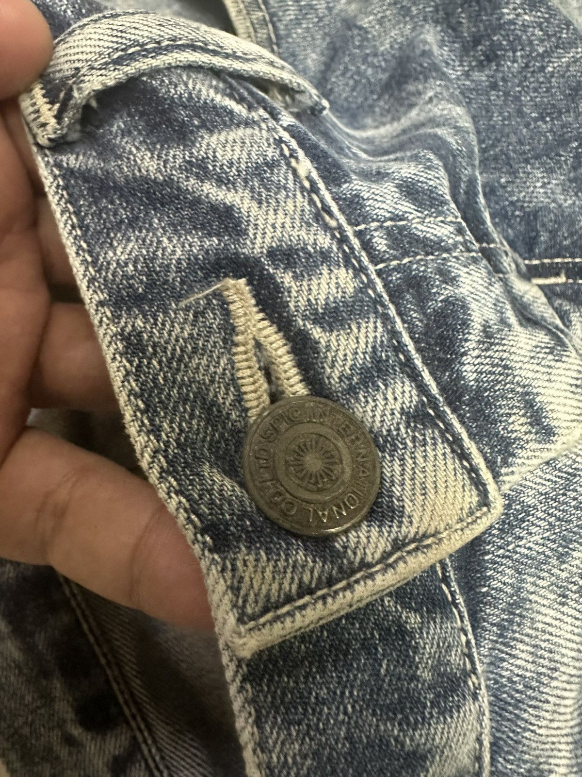 Tornado Mart rare 2000s tornado mart spiral distressed flare denim jeans Size US 32 / EU 48 - 8 Thumbnail