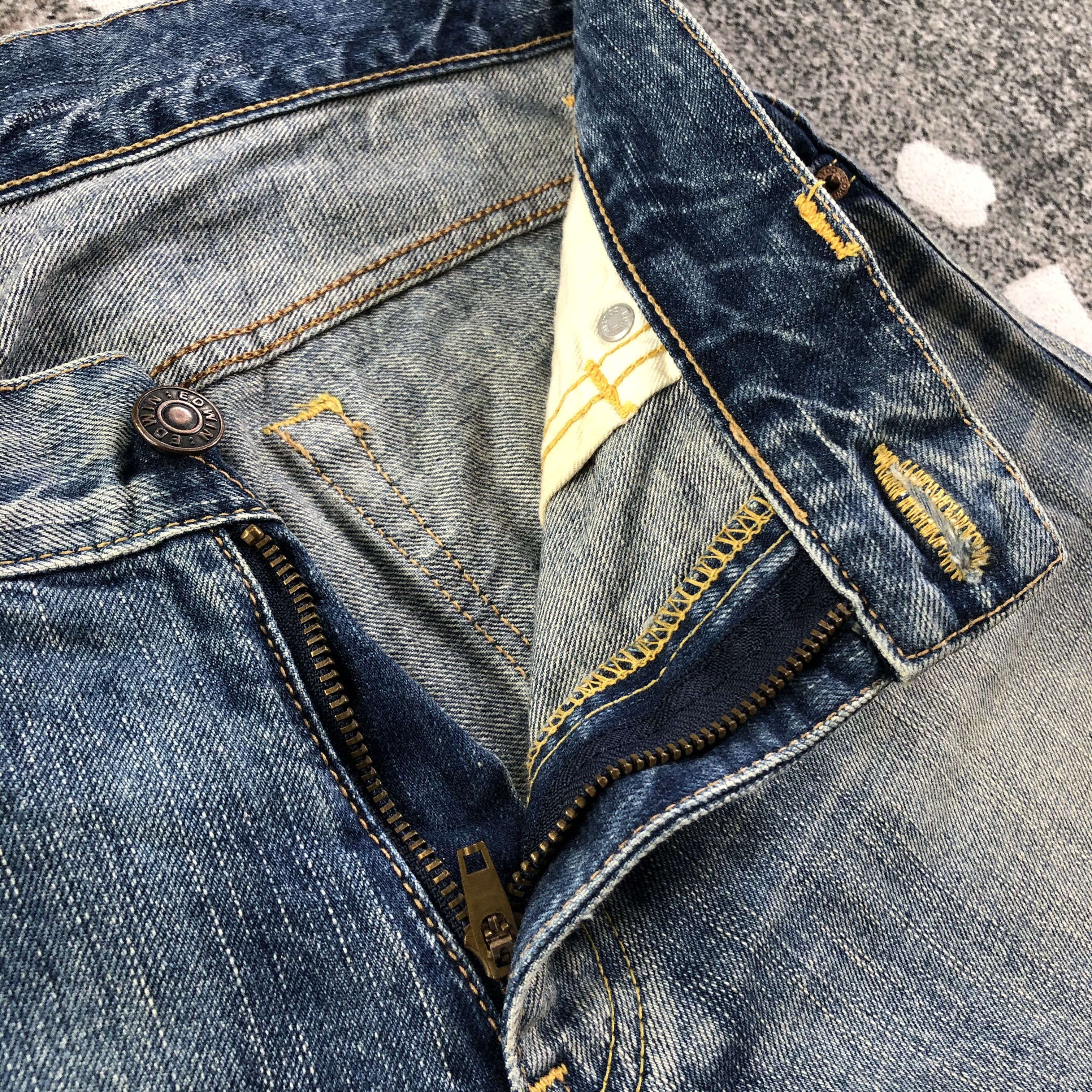 Edwin Vintage Edwin Jeans Distressed Spike Denim KJ1770 Size US 31 - 8 Thumbnail