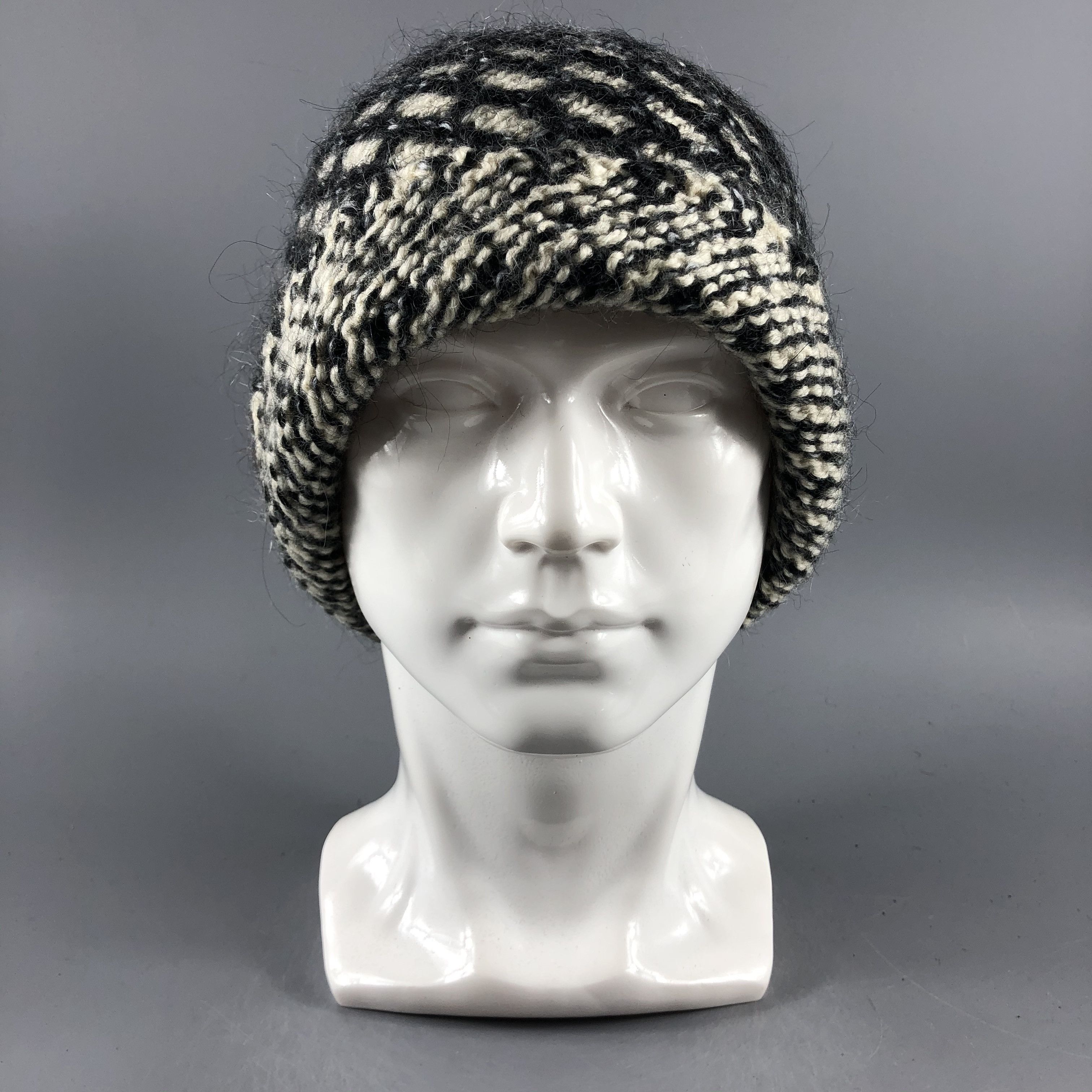Japanese Brand × Vintage Unknown Knit Beanie Snow Hat Snow Cap -D298 Size ONE SIZE - 1 Thumbnail