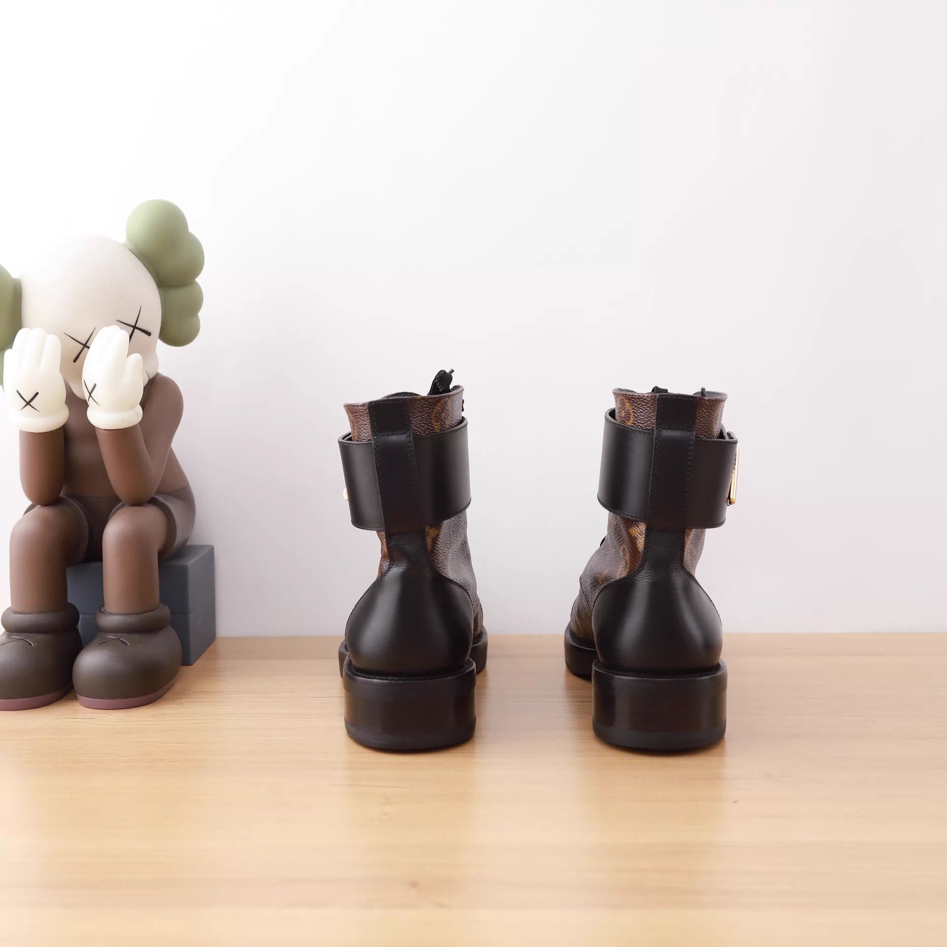 Louis Vuitton LV boots size 36 Size US 5.5 / IT 35.5 - 5 Thumbnail