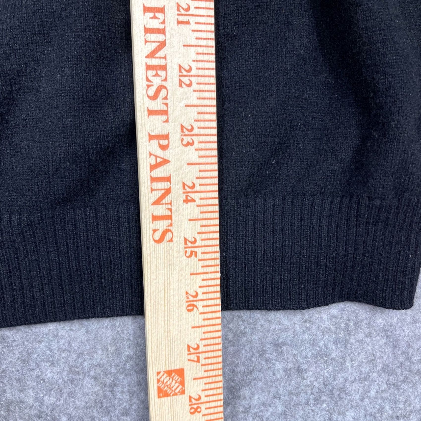 Neiman Marcus Neiman Marcus Mens Black Cashmere Mock Neck 1/4 Zip Sweater Size Large Regular Knit Pullover Long Sleeve Zipper Casual Classic Designer Luxury Modern Size US L / EU 52-54 / 3 - 5 Thumbnail