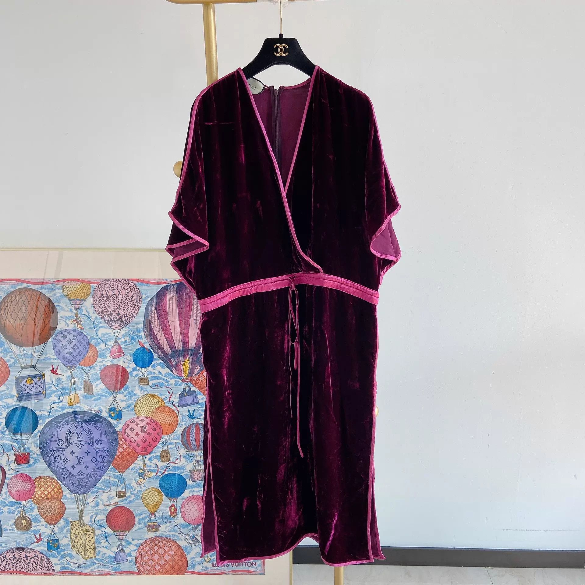 Gucci Gucci women's velvet slit dress 40 Size S / US 4 / IT 40 - 2 Thumbnail