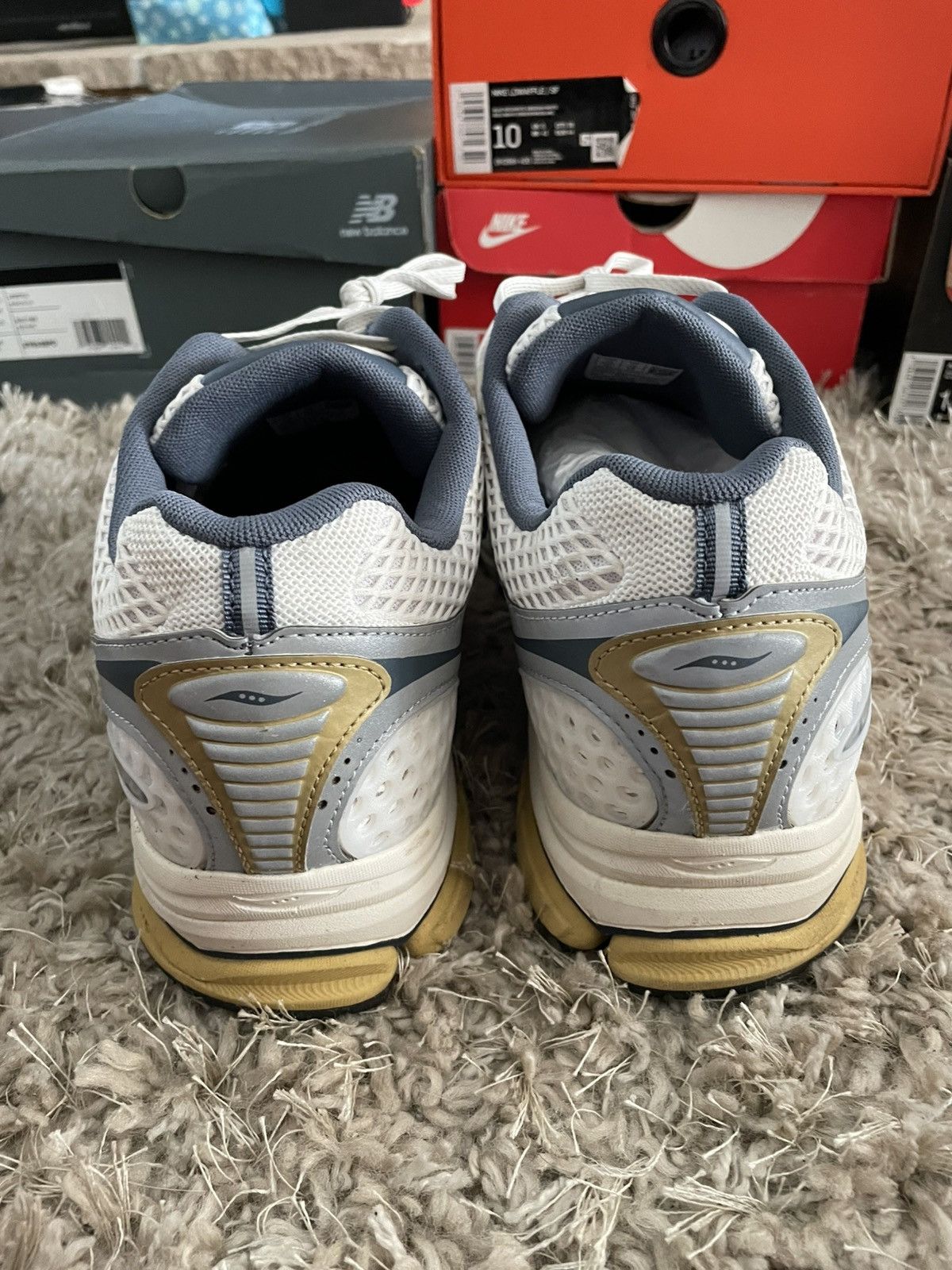 Saucony Saucony Progrid Triumph 4 ‘Fabricated Future’ Size US 14 / EU 47 - 6 Thumbnail