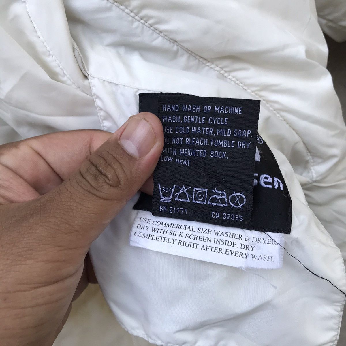 Helly Hansen VINTAGE HELLY HANSEN PUFFER JACKET WINTER REVERSIBLE JACKET Size US M / EU 48-50 / 2 - 25 Thumbnail
