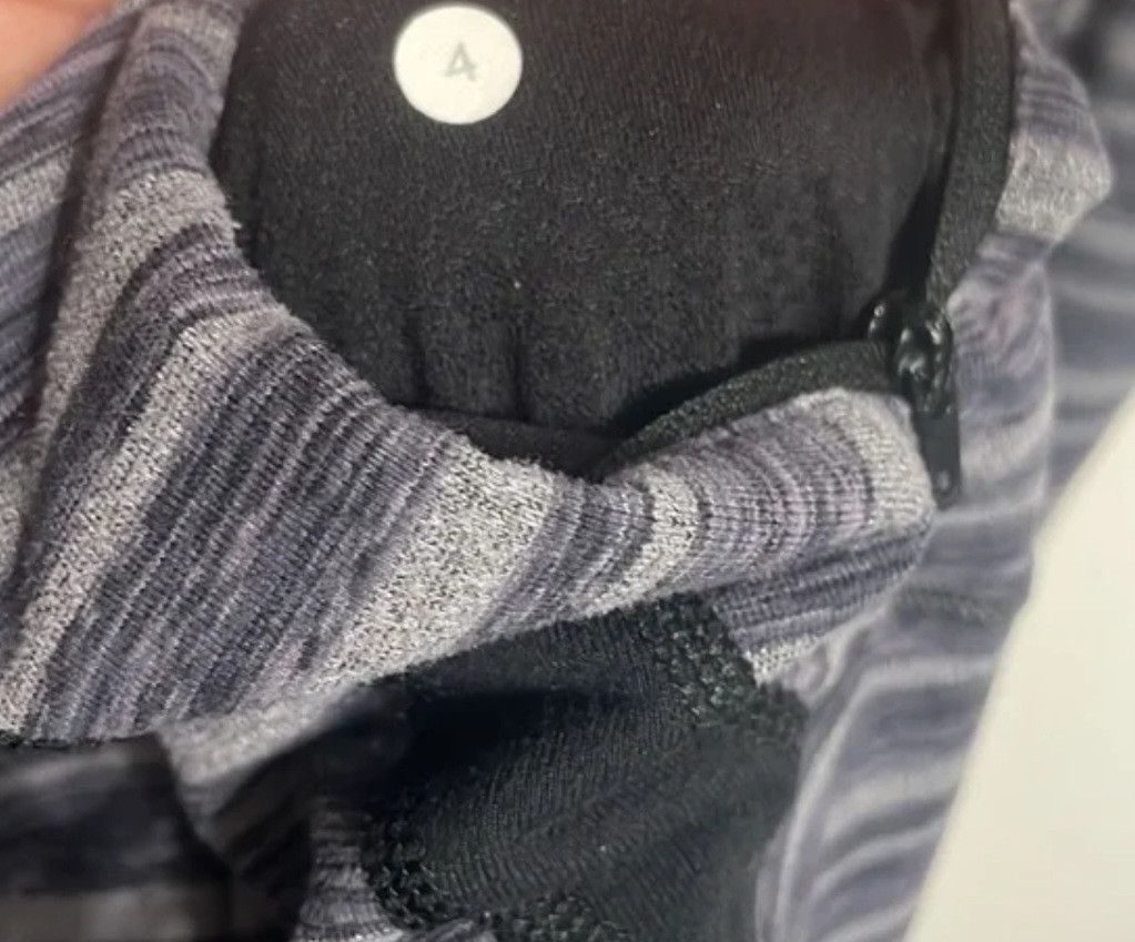 Lululemon Lululemon Stride Jacket Black Stripes Galore/Black $118 Size S / US 4 / IT 40 - 4 Thumbnail