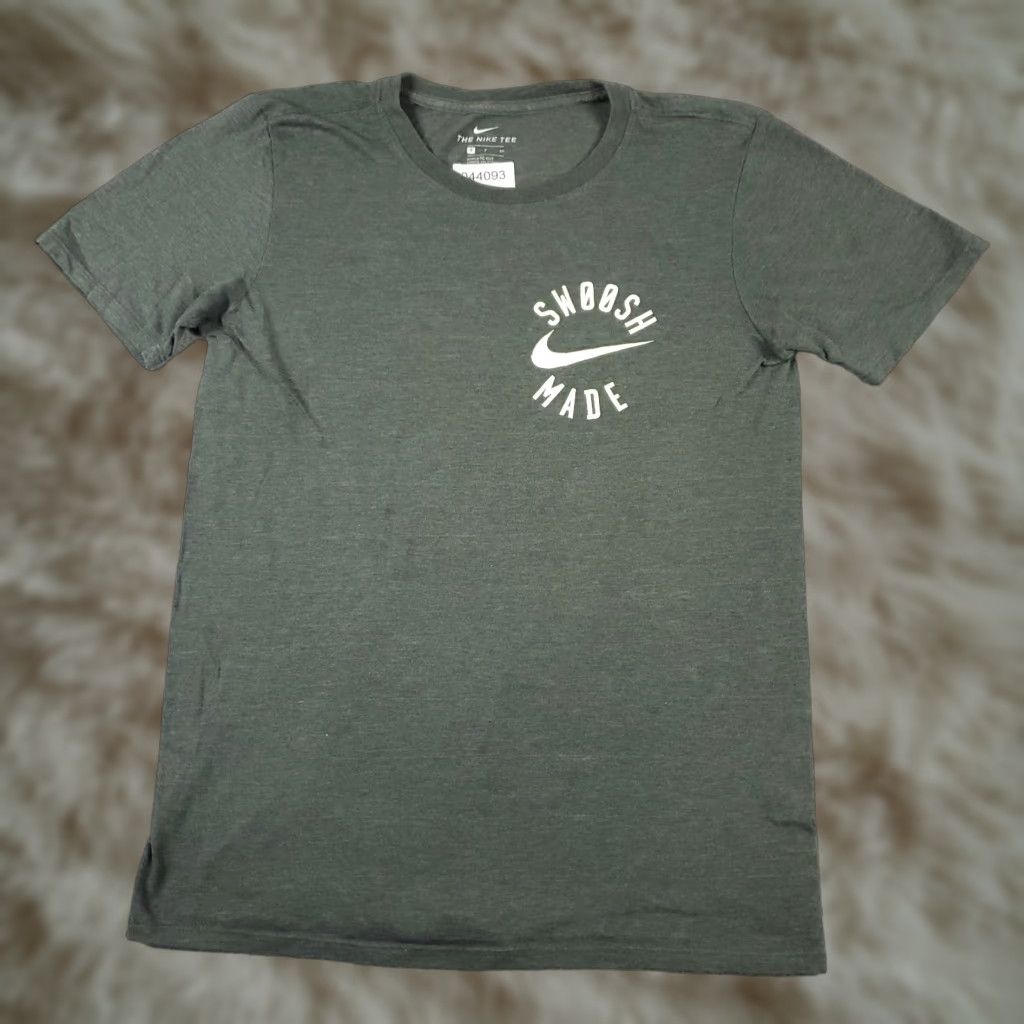 Nike Nike T Shirt Mens Small Gray Nike Dri-Fit Short Sleeve Sports Activewear Shirt Mens Gray S Nike Dri-Fit Modern Classic Sports Size US S / EU 44-46 / 1 - 1 Thumbnail