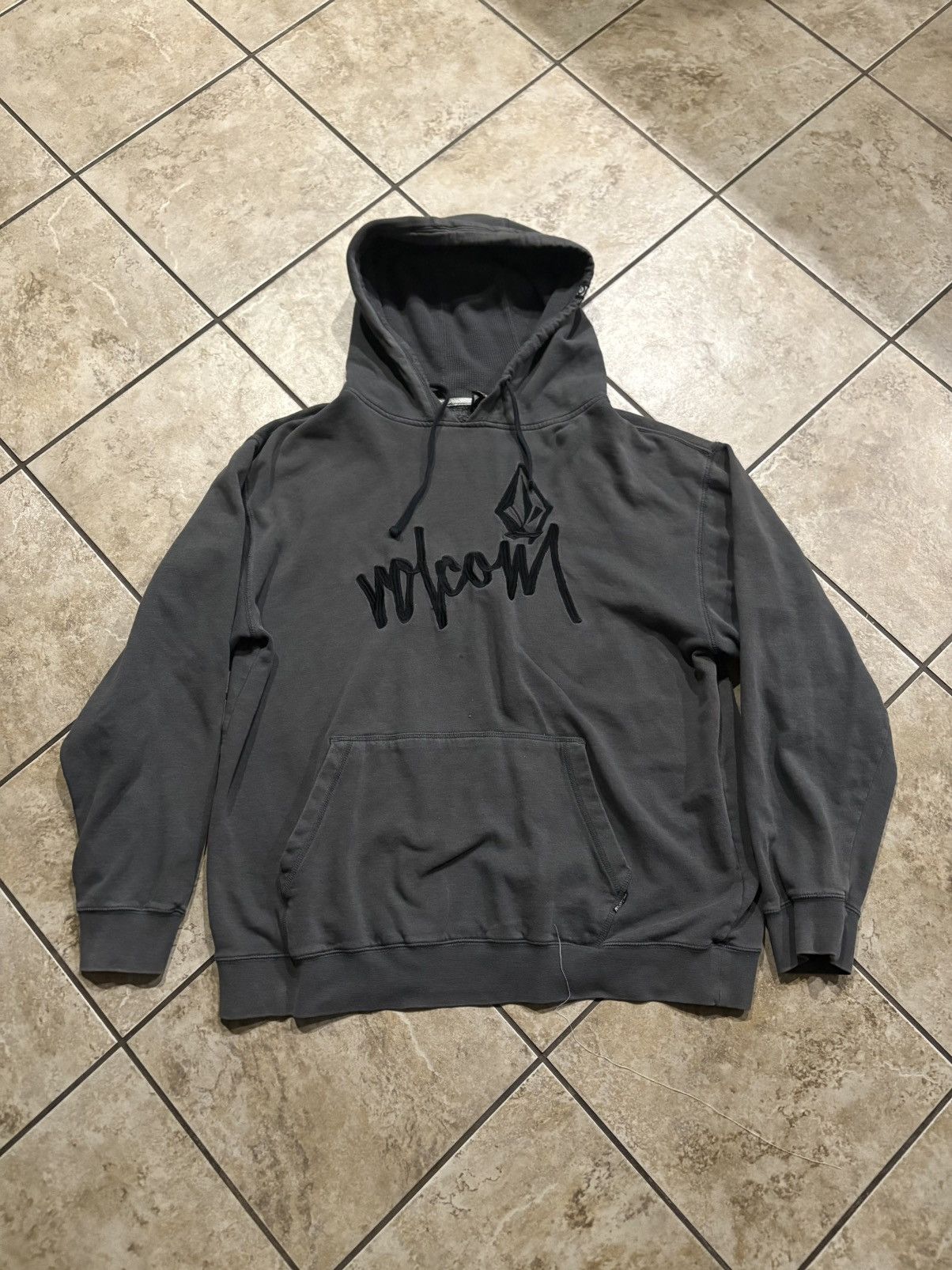 Volcom Y2K demon hoodie Size US XL / EU 56 / 4 - 1 Thumbnail