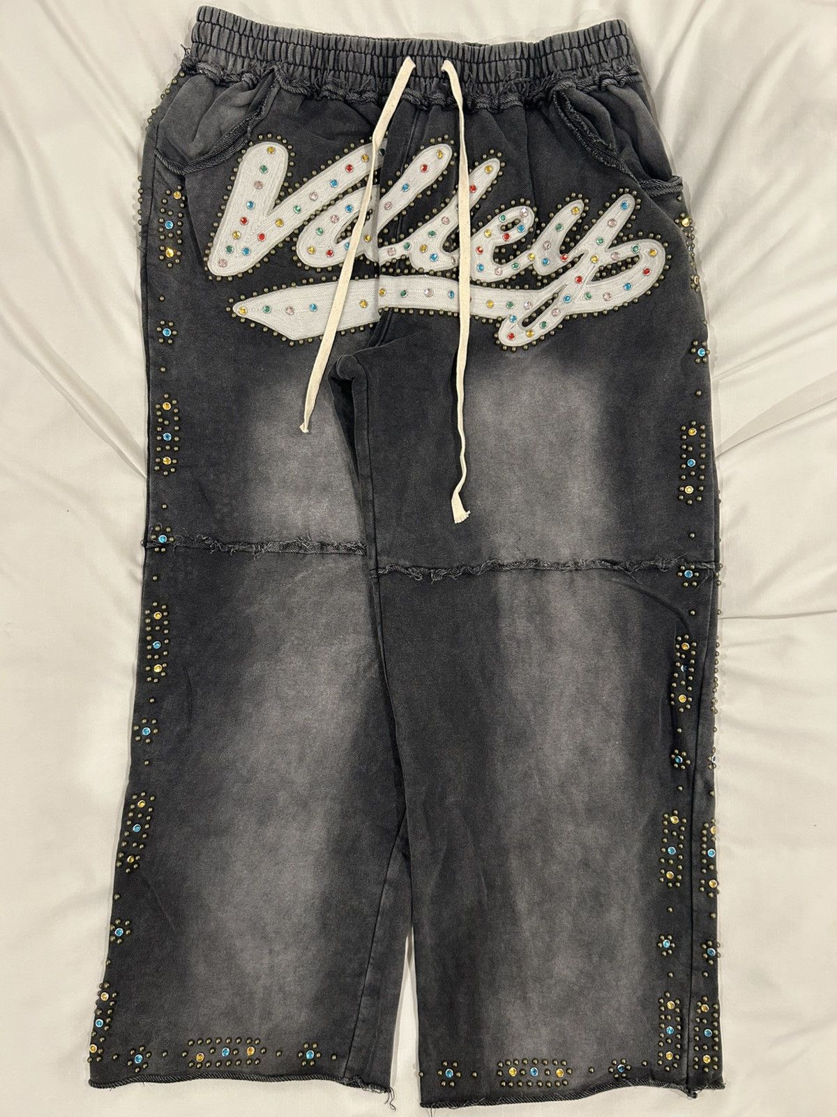 Vale Vale Skittle Sweatpants Black Valley Medium Size US 32 / EU 48 - 2 Thumbnail