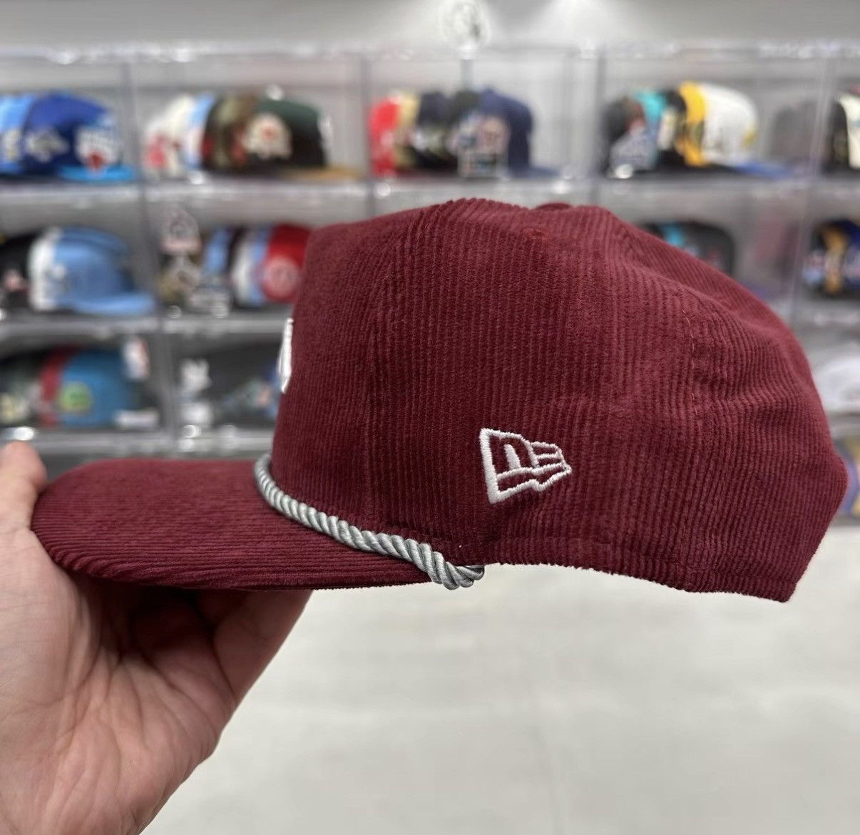 New Era New Era MILO Corduroy Flat Brim Cap J32 Size ONE SIZE - 3 Thumbnail