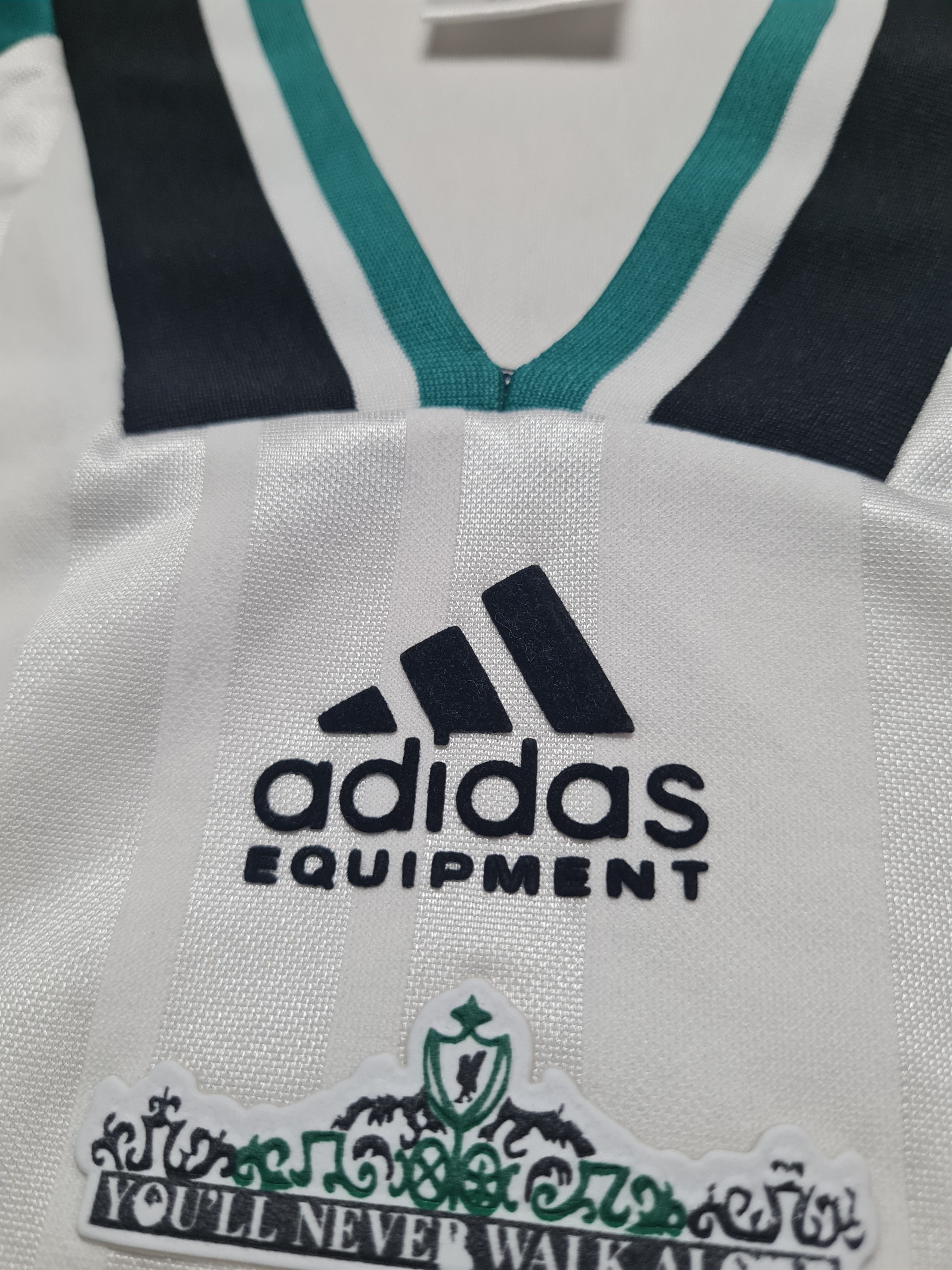 Adidas Football Jersey Liverpool Adidas 1993/1994 Away Soccer Shirt Size US S / EU 44-46 / 1 - 19 Thumbnail