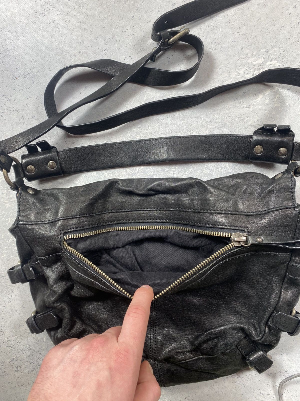 MAX&Co. Max&Co Black Leather Hand Bag Size ONE SIZE - 3 Thumbnail