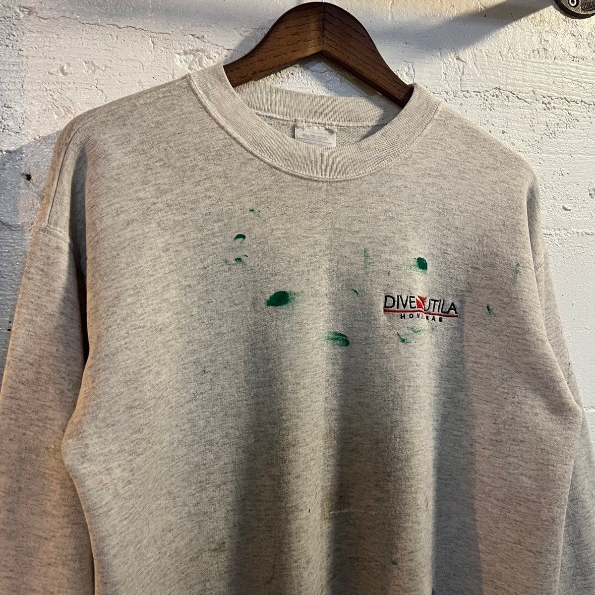 Vintage Vintage Distressed Embroidered Dive Utila Honduras Crewneck Size US S / EU 44-46 / 1 - 4 Thumbnail