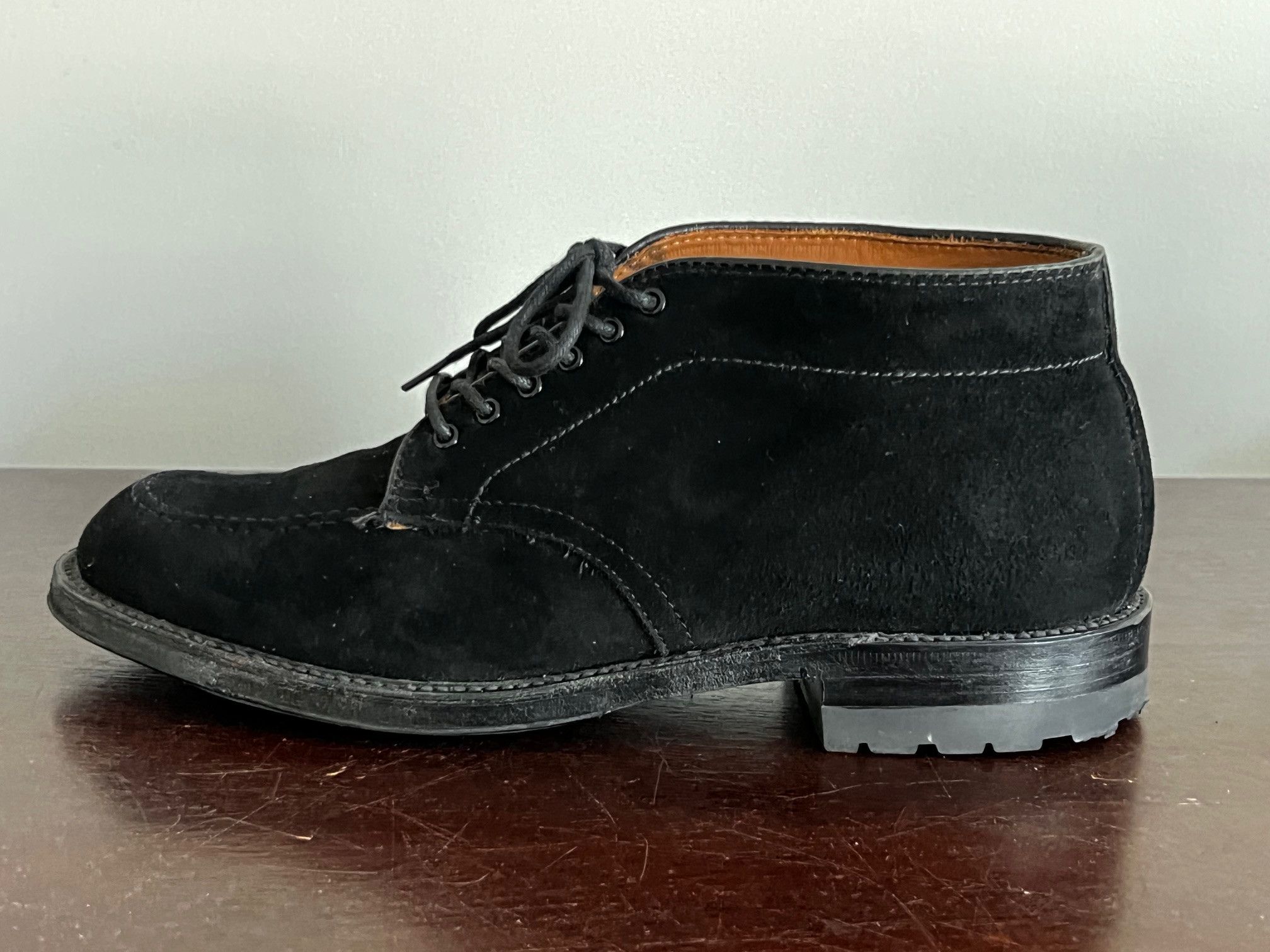 Alden Alden Indy Chukka Boot “Edmonds” Black Suede Size US 8 / EU 41 - 5 Thumbnail