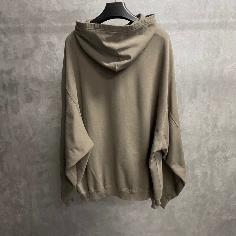 Balenciaga Balenciaga Taupe printed logo hoodie Size US S / EU 44-46 / 1 - 2 Thumbnail