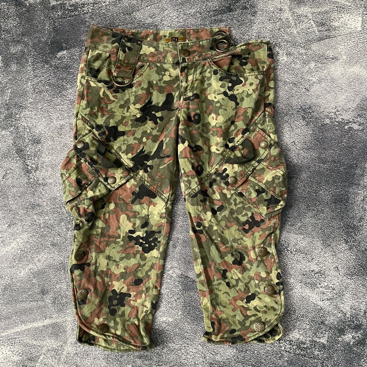 If Six Was Nine SLY camo japanese style y2k punk multi pocket short pants Size US 31 - 1 Thumbnail
