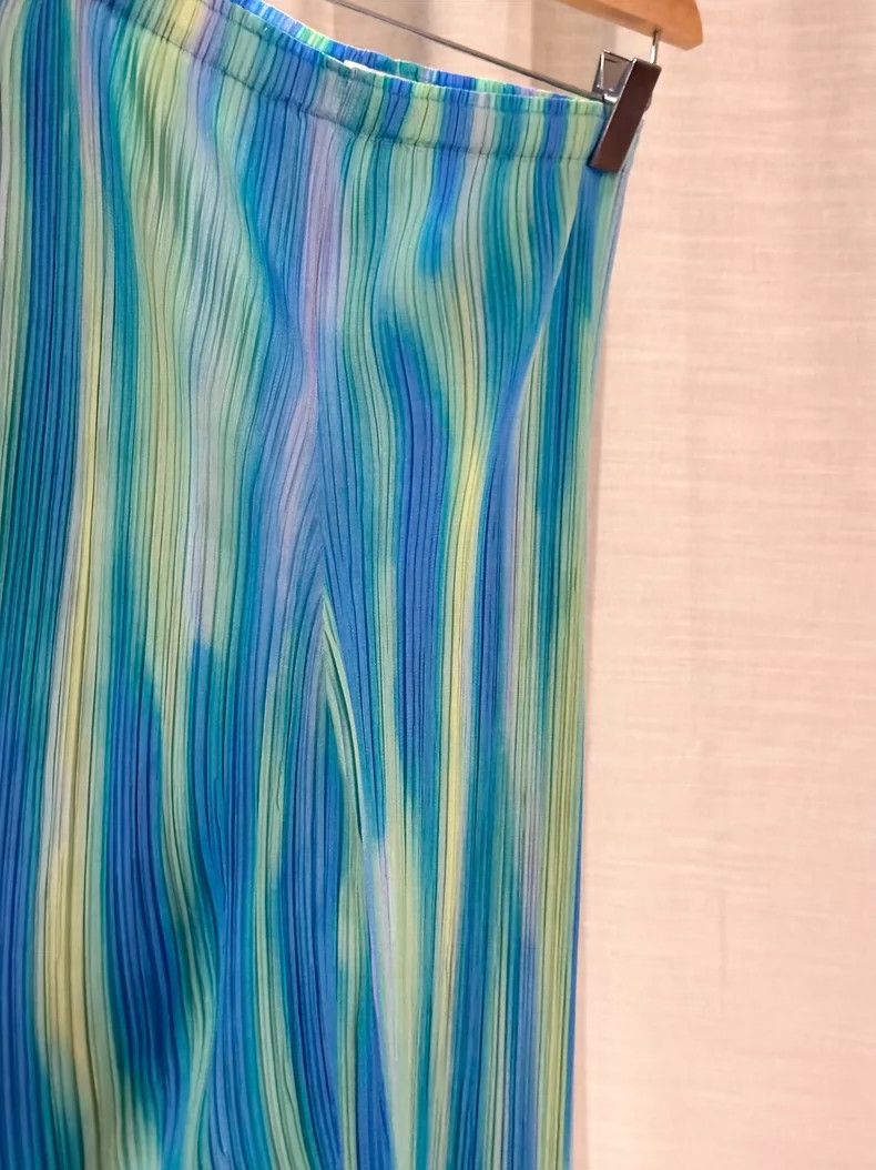 Issey Miyake issey miyake size:3 Aurora blue and green trousers 2505-Ne Size 42" / US 20 - 2 Thumbnail