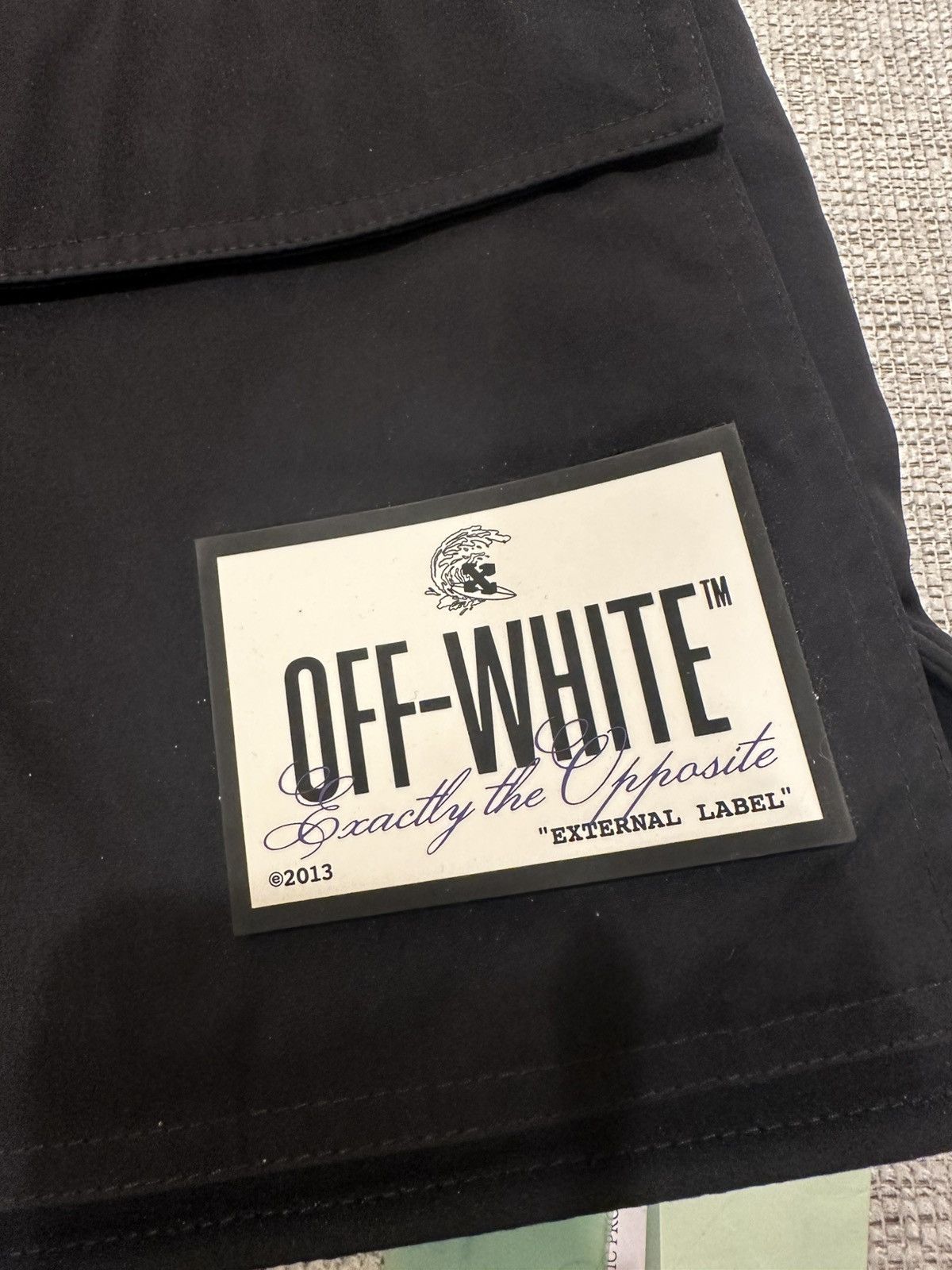 Off-White Off-White Wave Tag Padded Vest, Unisex Size US M / EU 48-50 / 2 - 4 Thumbnail