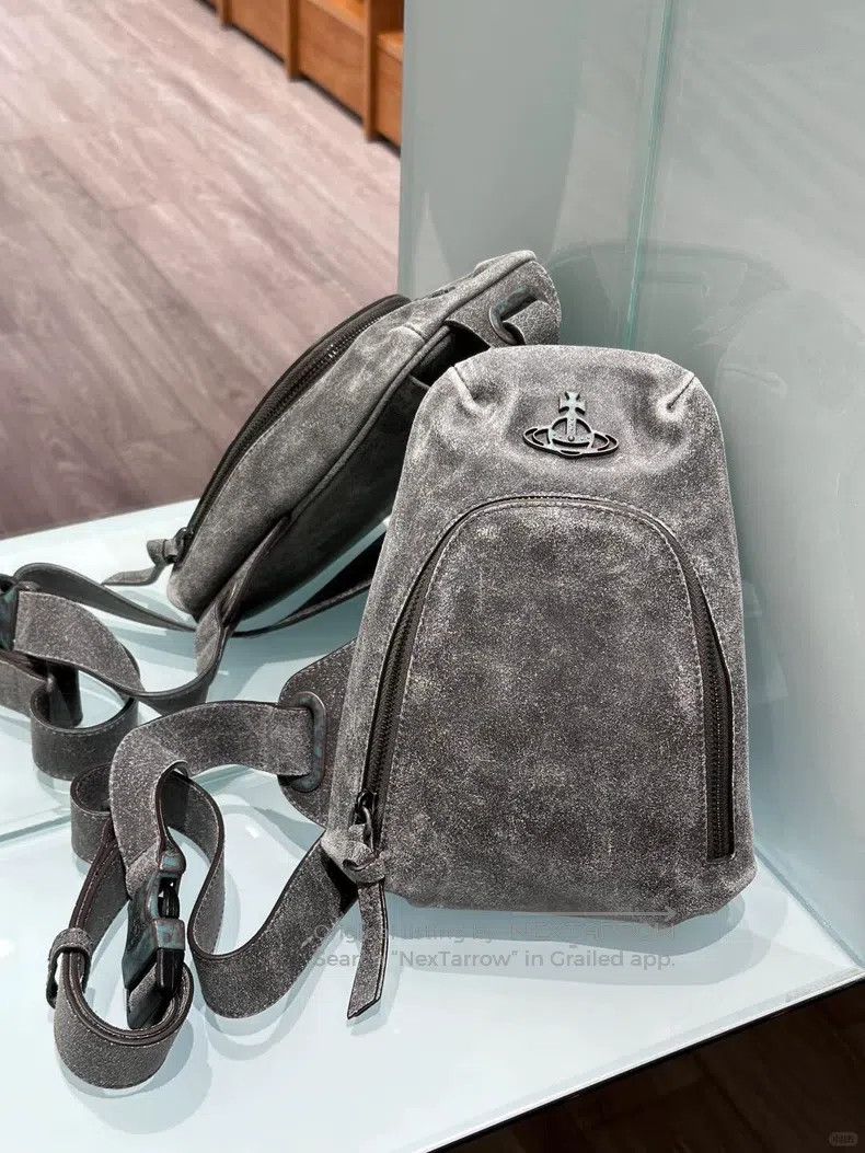 Vivienne Westwood Vivienne Westwood Desert Style Crossbody Chest Bag, Grey V Size ONE SIZE - 1 Thumbnail