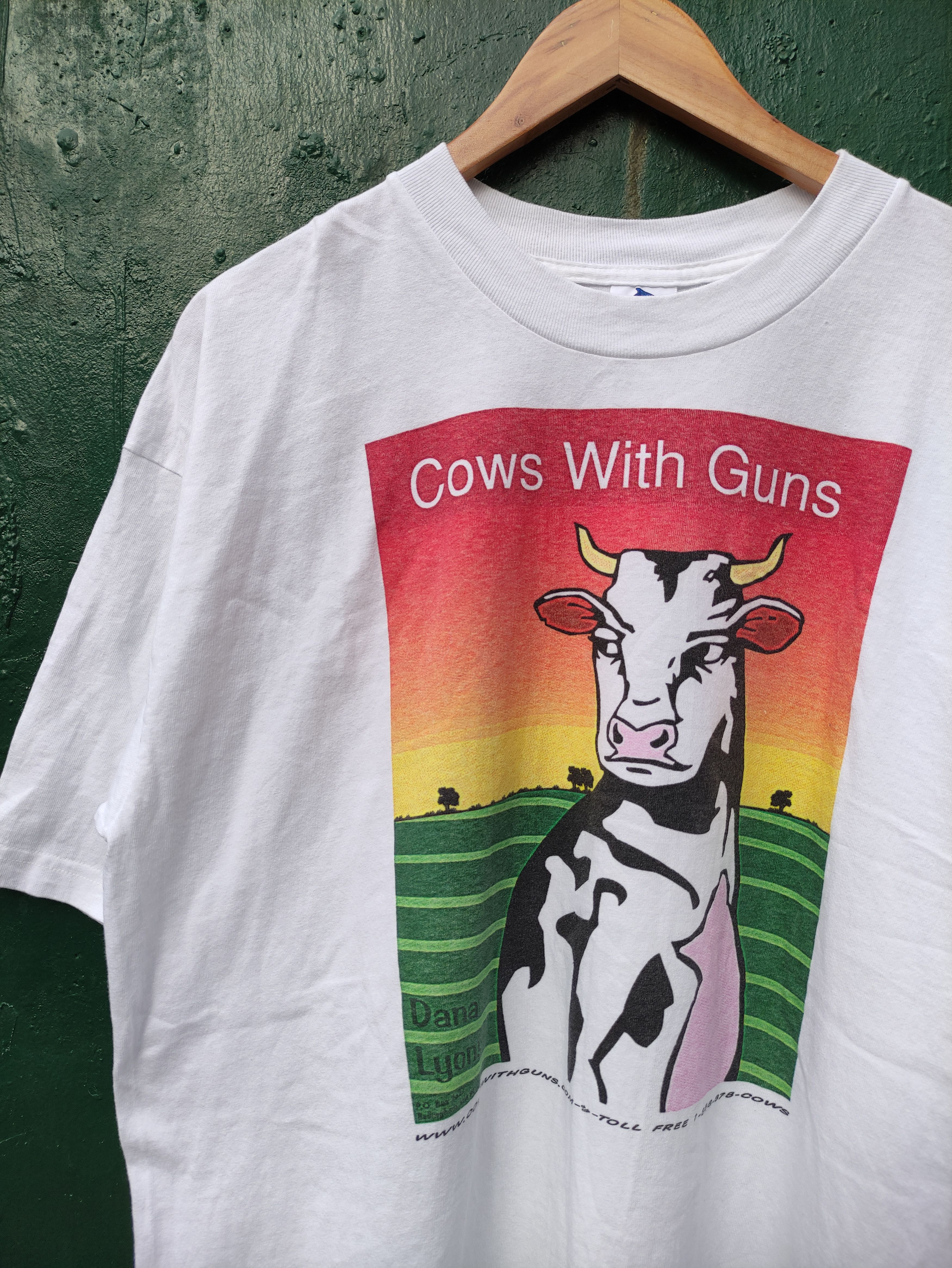 Vintage Vintage Dana Lyons Cows With Guns Country Shirt Size US XL / EU 56 / 4 - 4 Thumbnail