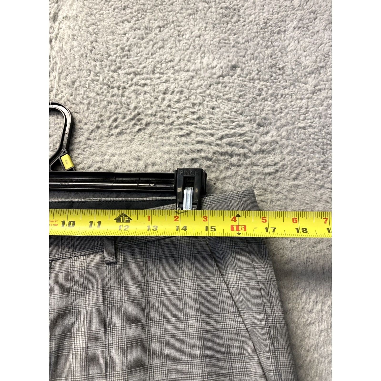 Hugo Boss Hugo Boss Pants Dress Mens 33x33 Gray Plaid Wool Slim Zipper Front 33 Inseam Regular Crew City Wedding Preppy Stretch Boy? Size US 33 - 3 Thumbnail
