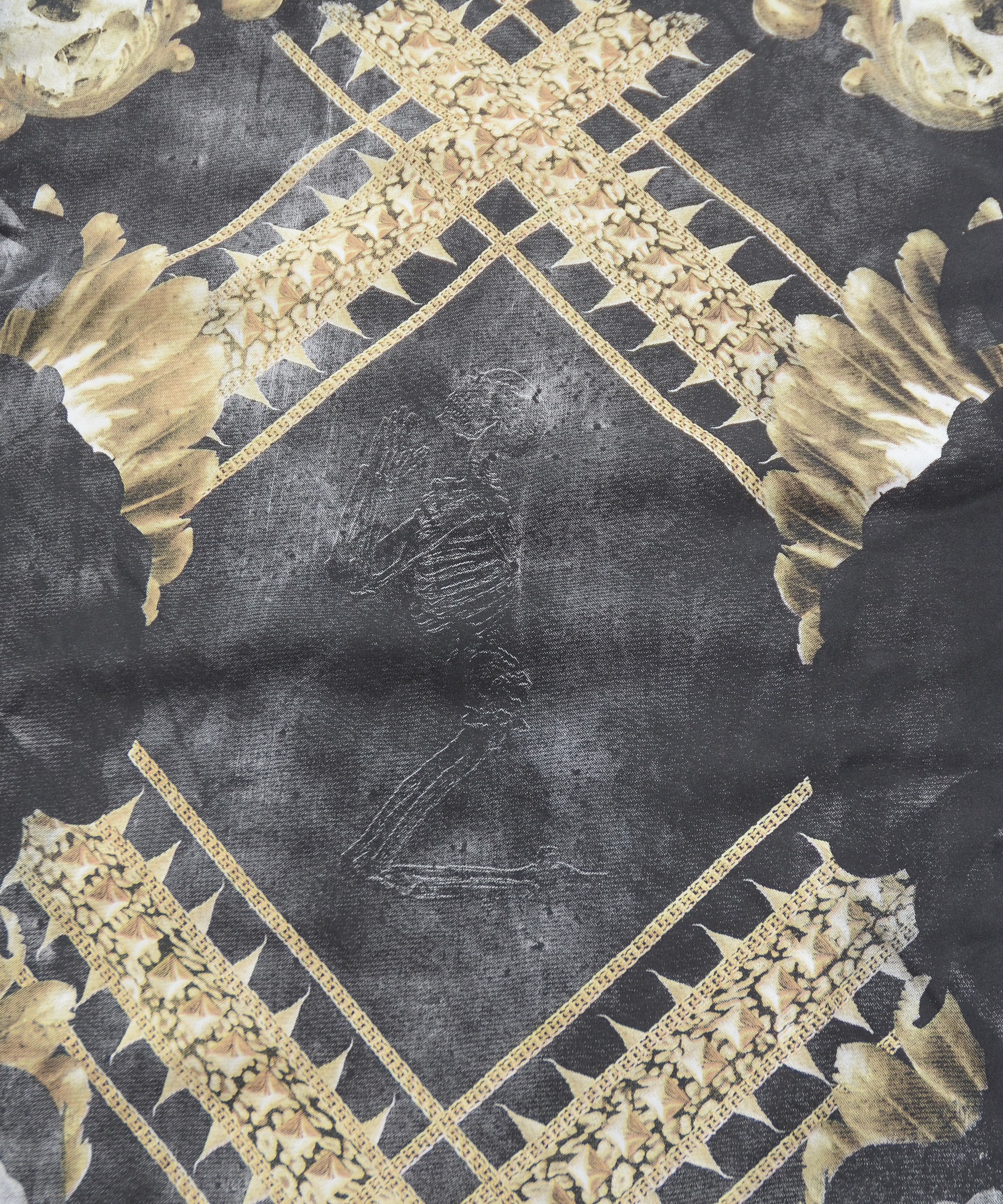 Japanese Brand Religion Sweatshirt Center Skull Skeleton Japanese Brand Size US M / EU 48-50 / 2 - 7 Thumbnail