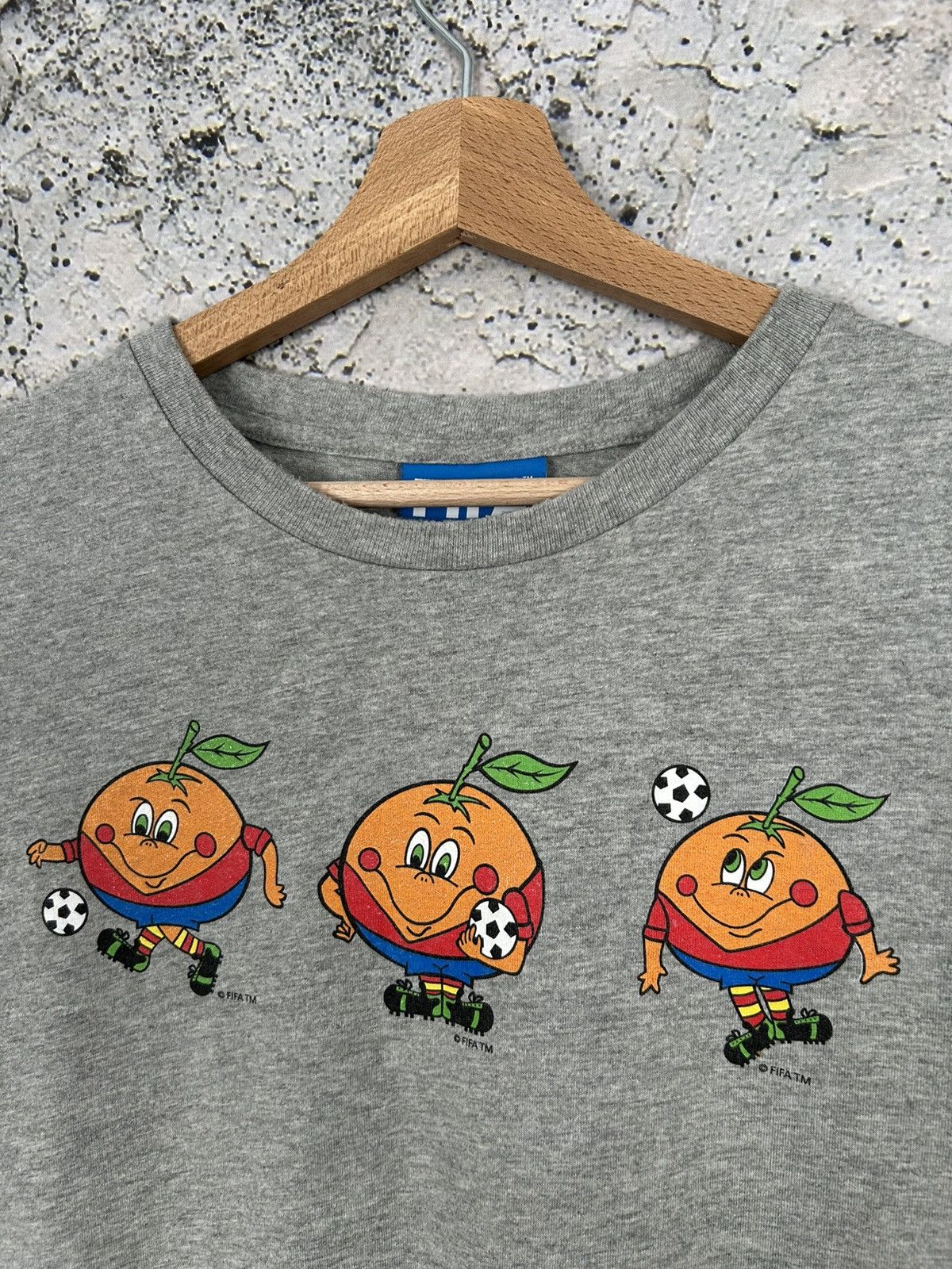 Vintage FIFA World Cup Graphic Tee Football Soccer Streetwear Size US L / EU 52-54 / 3 - 3 Thumbnail