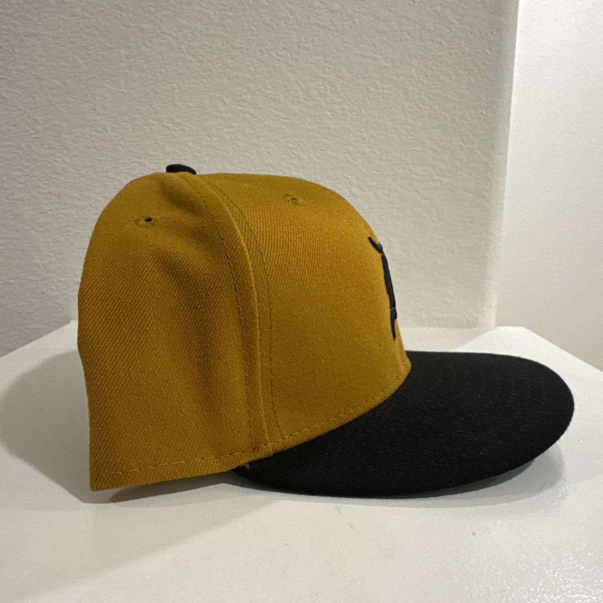 Fear of God × New Era Fear of God 5th Collection Fitted 7 3/4 Size ONE SIZE - 2 Thumbnail