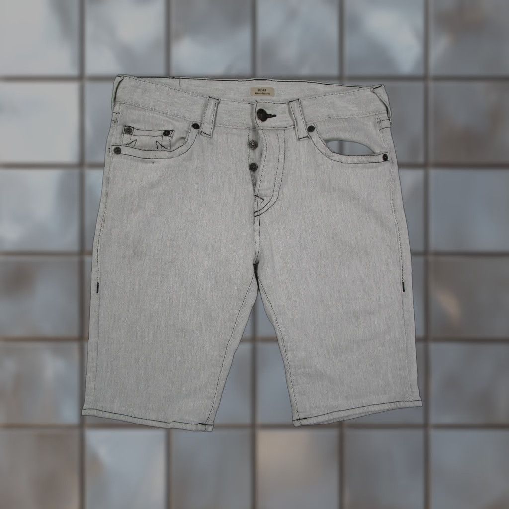 True Religion True Religion Shorts Mens 31 Gray Dean Modern Tapered Button Fly Casual Bermuda Slim Knit 11in Inseam Pockets Front Flat Front Shipping: N/A Size US 31 - 1 Thumbnail