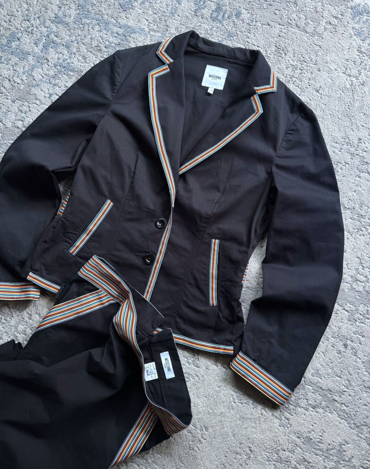 Moschino Moschino Vintage suit Blazer and Skirt Size 44 Size M / US 6-8 / IT 42-44 - 1 Thumbnail