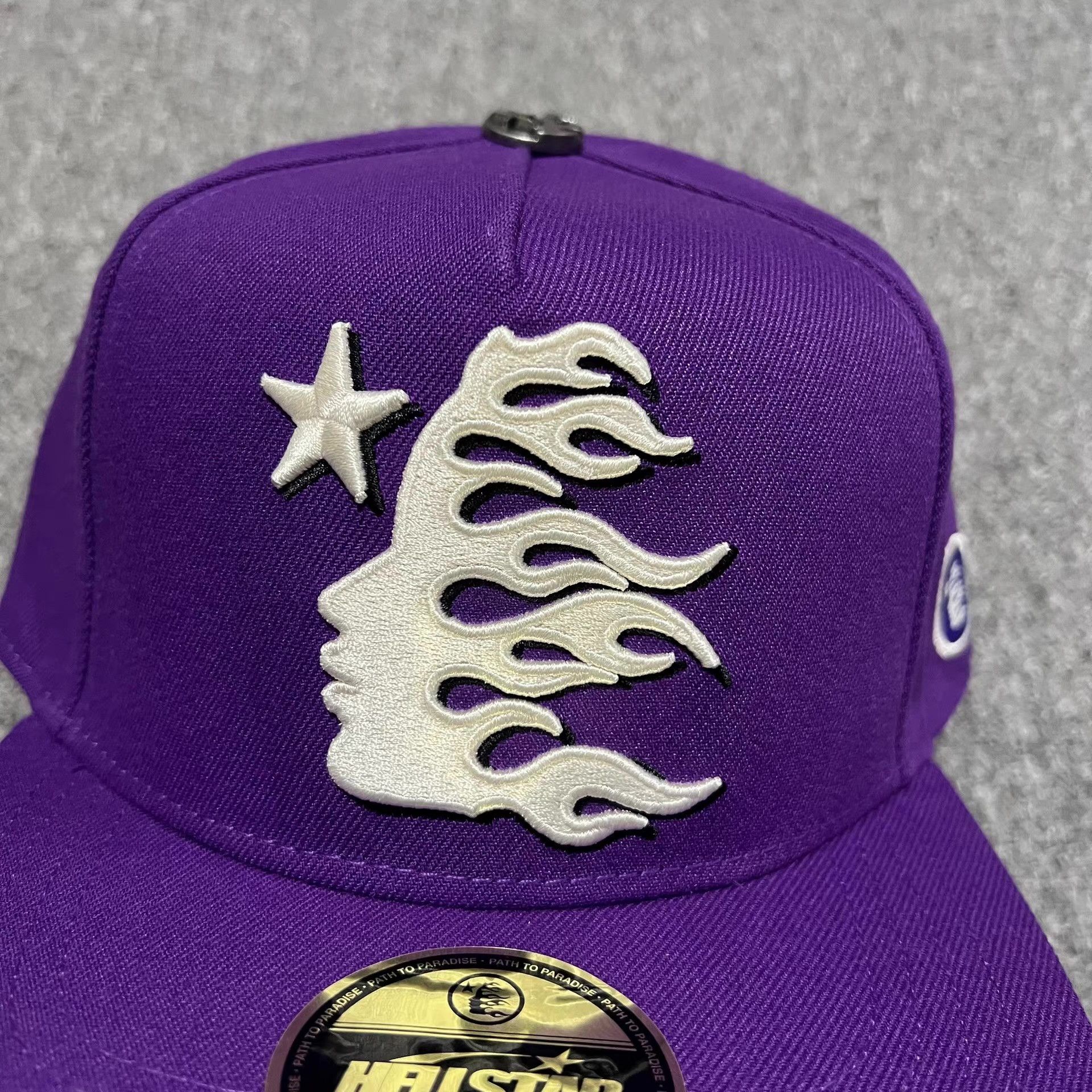 HELLSTAR Hellstar Classic Embroidered Flat Brim Baseball Cap Q7 Size ONE SIZE - 2 Thumbnail