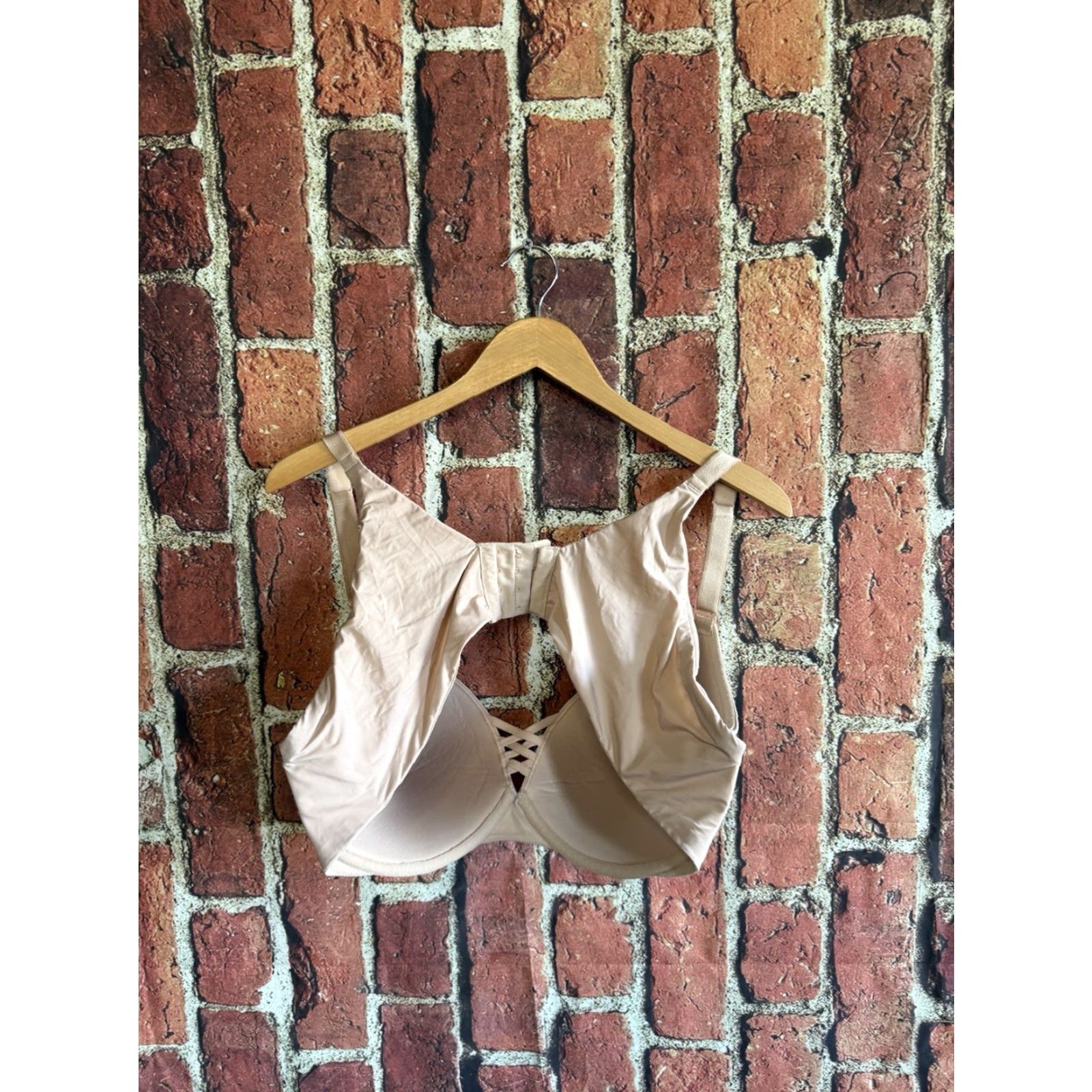 Torrid Torrid Curve Beige Push Up Bra 44D Womens Size 44D Cup D Beige Push Up Bra Womens 44D Size ONE SIZE - 2 Thumbnail