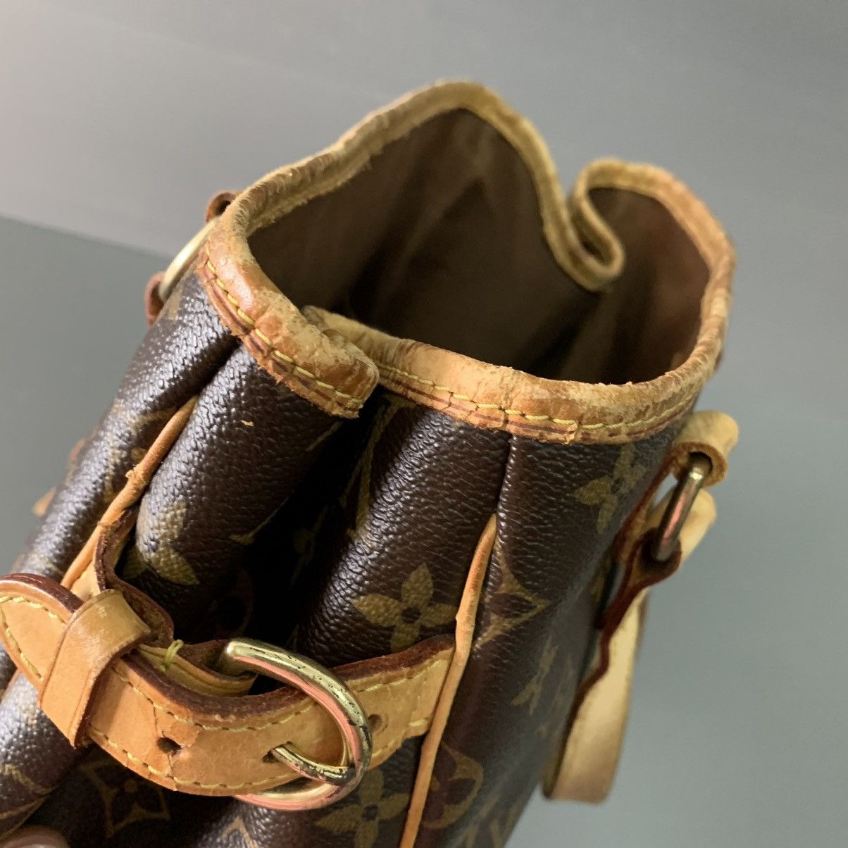 Louis Vuitton Louis Vuitton Monogram Batignolles Horizontal PM Handbag Size ONE SIZE - 12 Thumbnail
