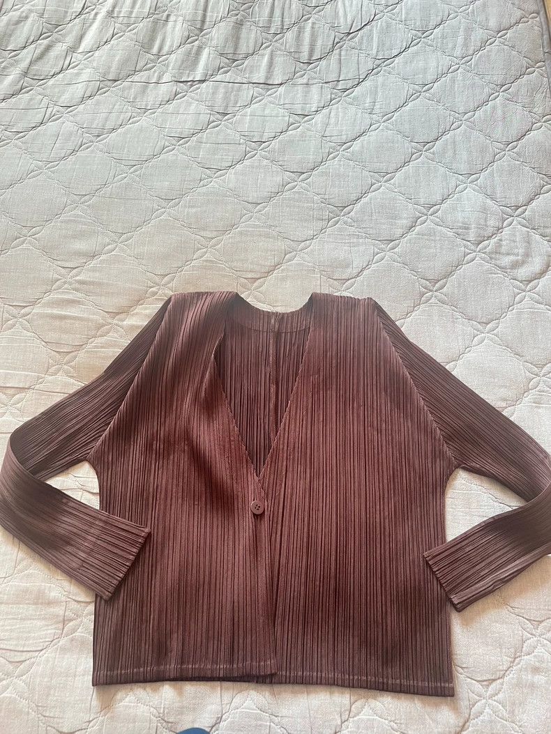 Issey Miyake Issey Miyake size:4 Brown pleated cardigan Size L / US 10 / IT 46 - 1 Thumbnail