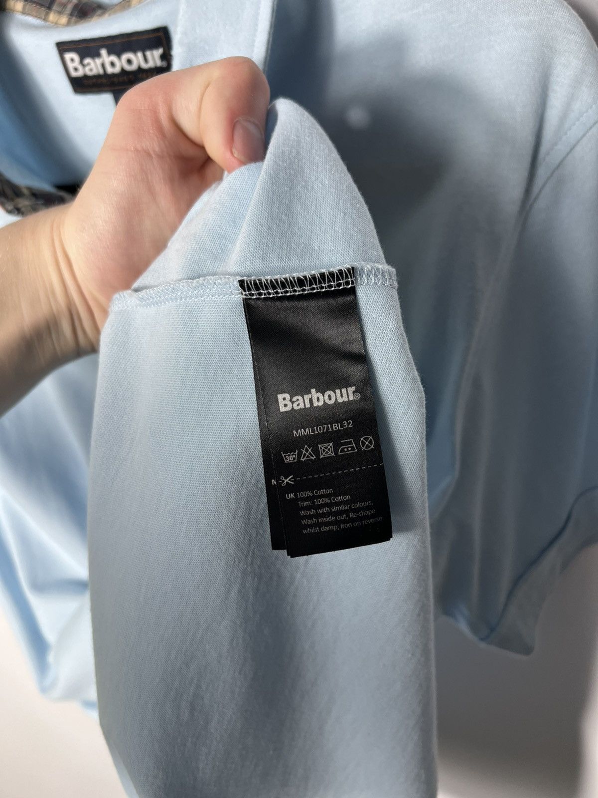 Barbour Vintage streetwear y2k Barbour Corpatch Light Blue T-shirt Size US L / EU 52-54 / 3 - 7 Thumbnail