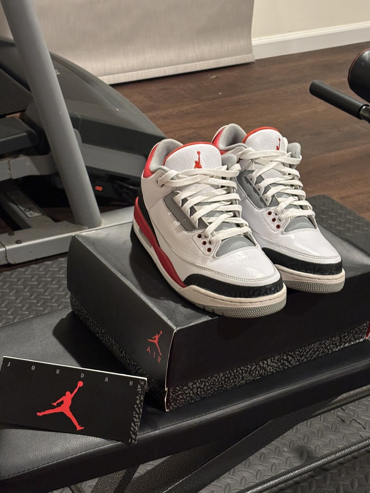 Jordan Brand Fired Red 3 Size US 11 / EU 44 - 8 Thumbnail