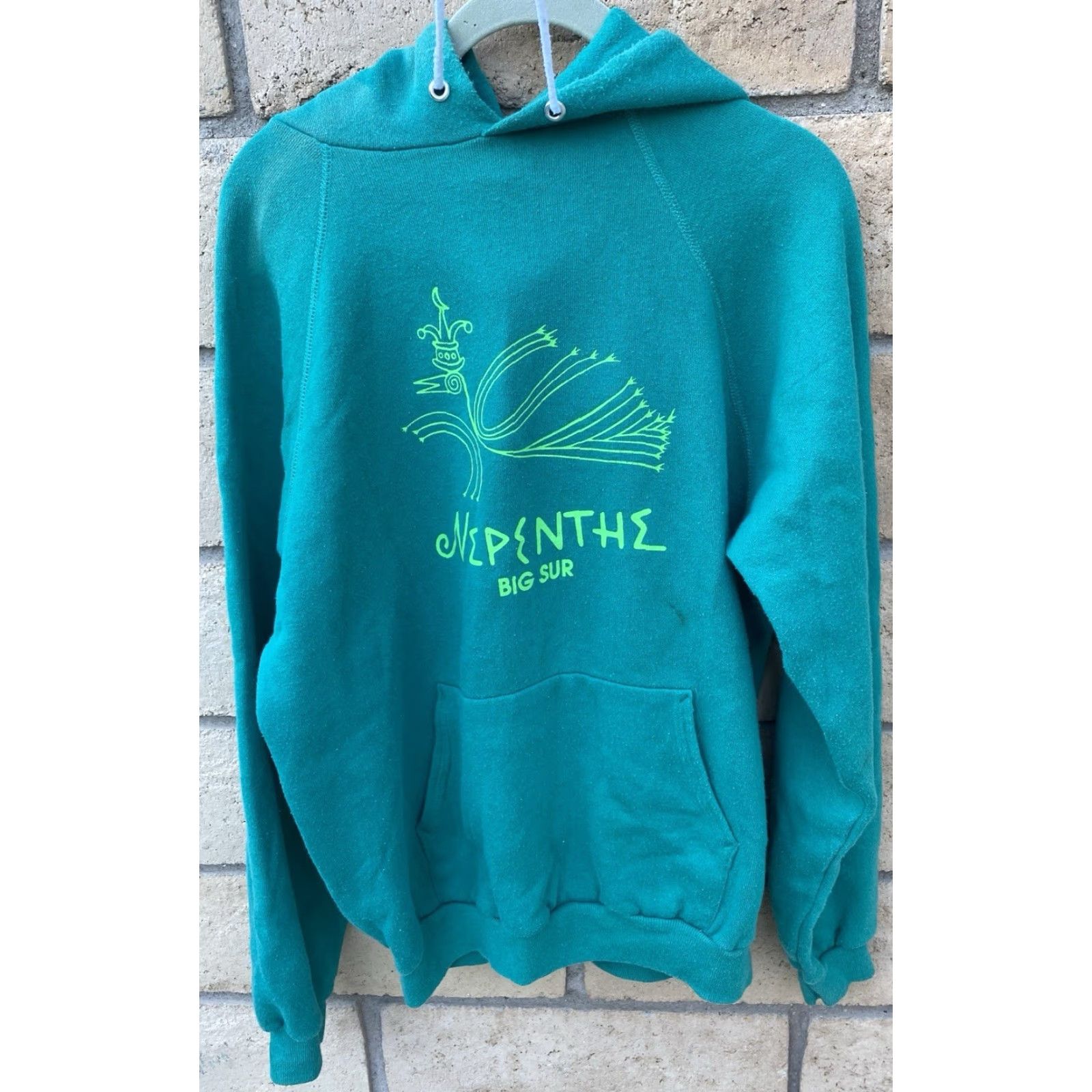 Hanes VINTAGE Hanes Nepenthe Big Sur Raglan Hoodie Sweatshirt Pullover Sweater Jumper Size L Green Graphic Print Men Hoodie Pullover 90s Mens Size US L / EU 52-54 / 3 - 2 Thumbnail