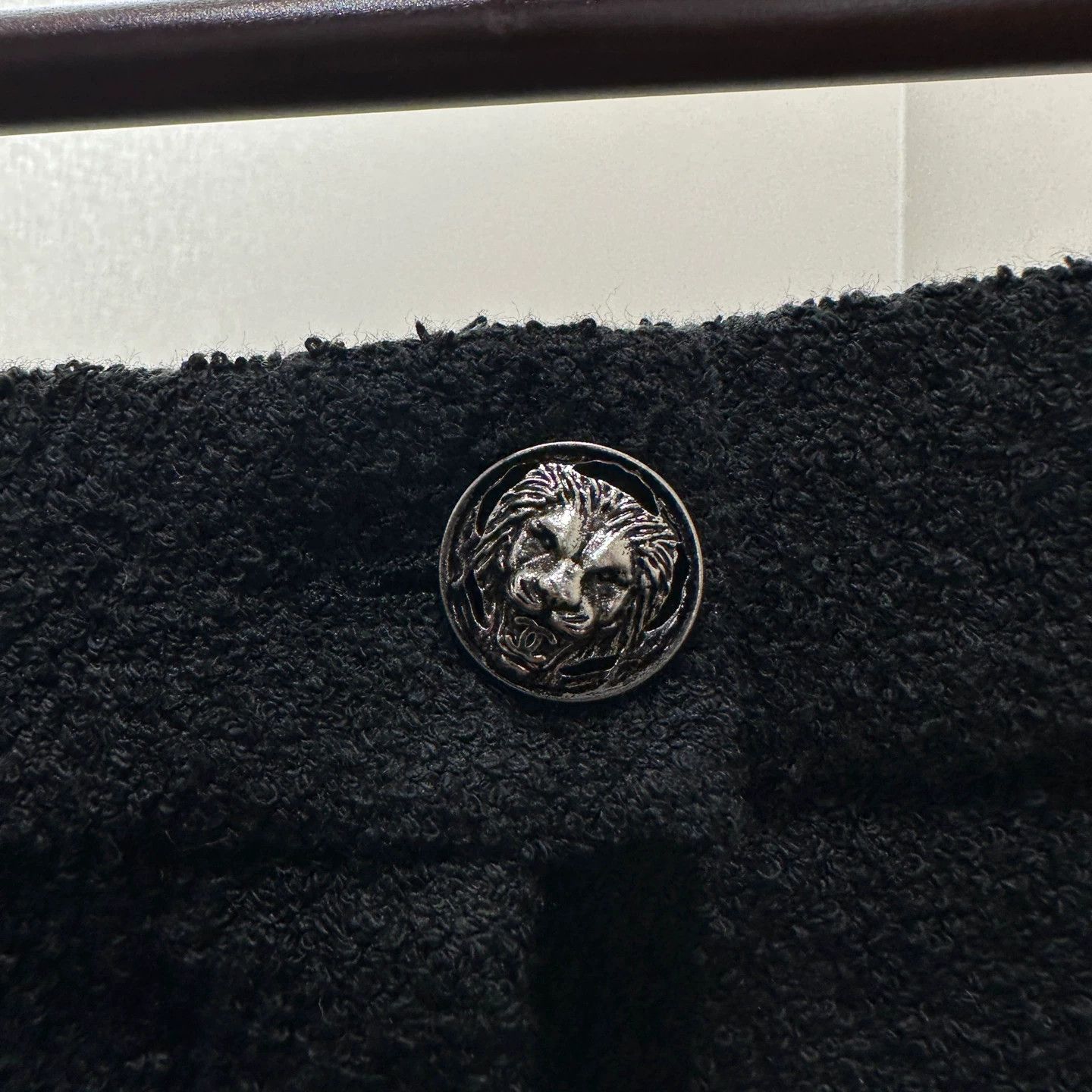 Chanel Chanel feb421 Solid Color Lion Head Button Wide Leg Pants 34 Size 25" / US 0 / IT 36 - 6 Thumbnail