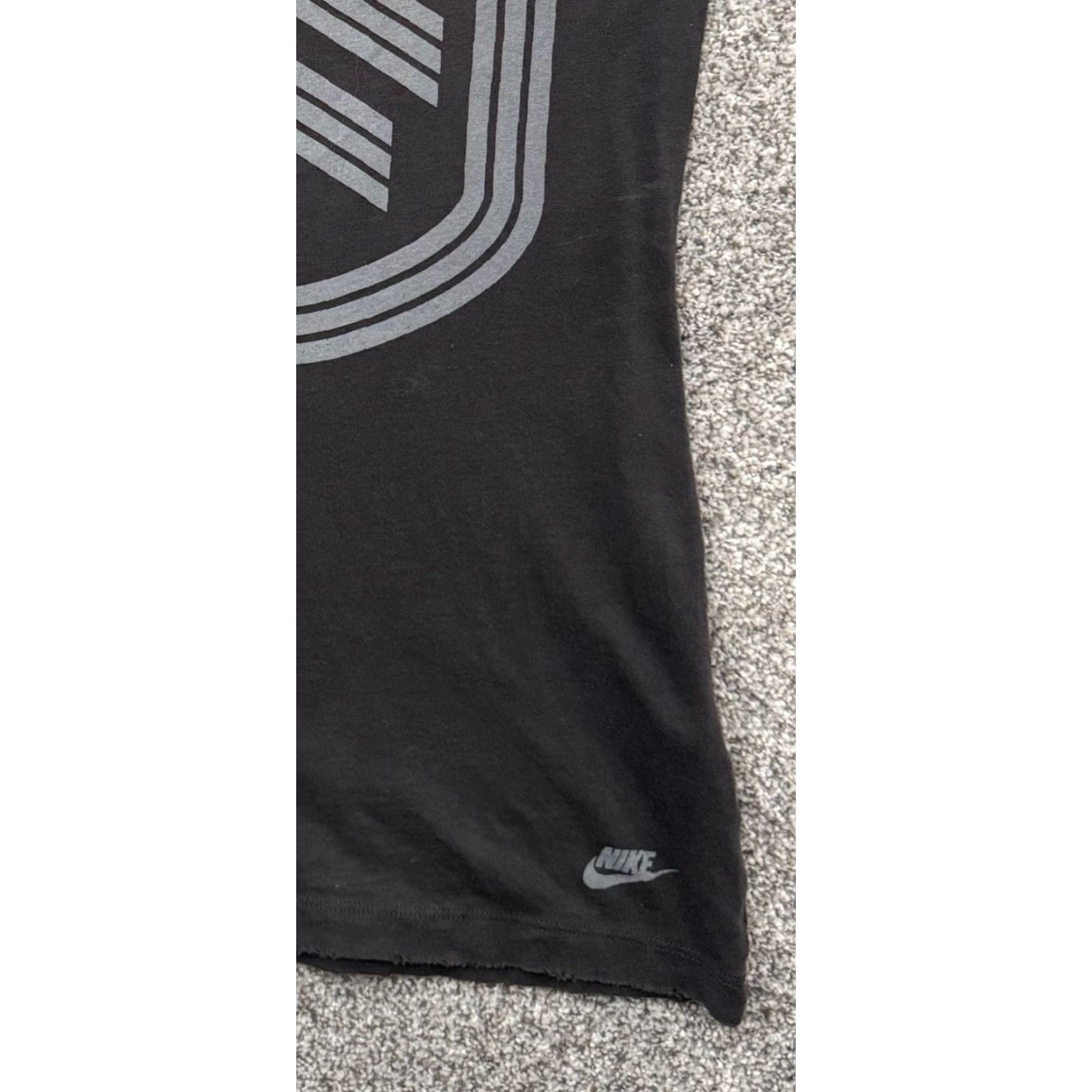 Nike Nike Womens Shirt Small Destroyed Grunge Running Oregon Track Club Limited Issue Shirt Women S Dark Gray 70s 80s Grunge Hipster Running & Jogging Size S / US 4 / IT 40 - 2 Thumbnail