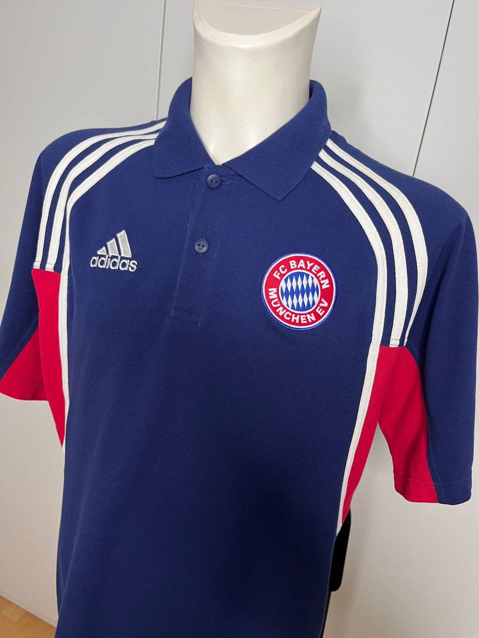 Adidas × Chelsea Soccer × Vintage vintage adidas FC Bayern Munchen Munich polo t-shirt Size US M / EU 48-50 / 2 - 2 Thumbnail